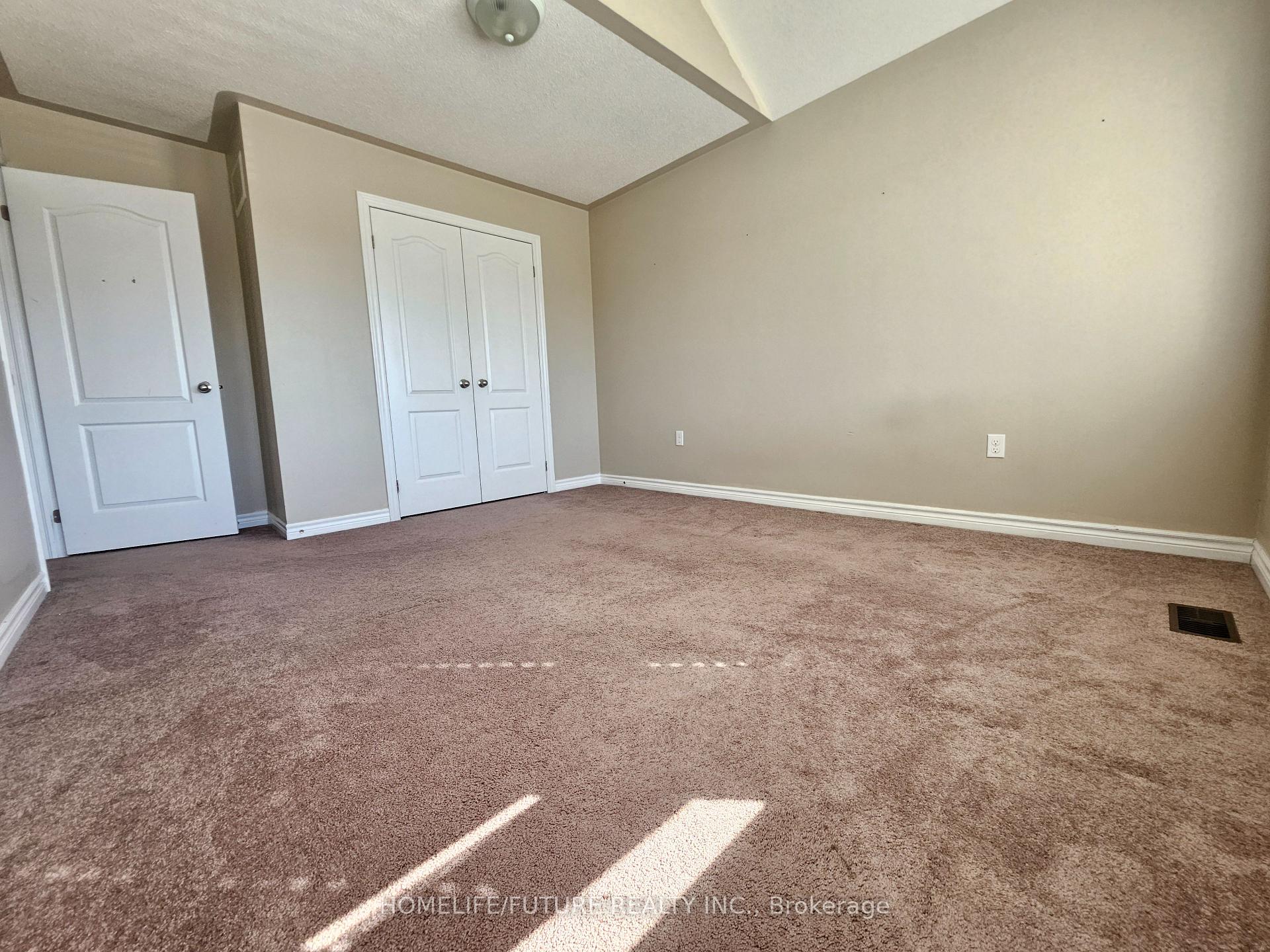 Photo 15 of Unit Main, 23 William Ingles Drive, Clarington, Courtice — HOMEH