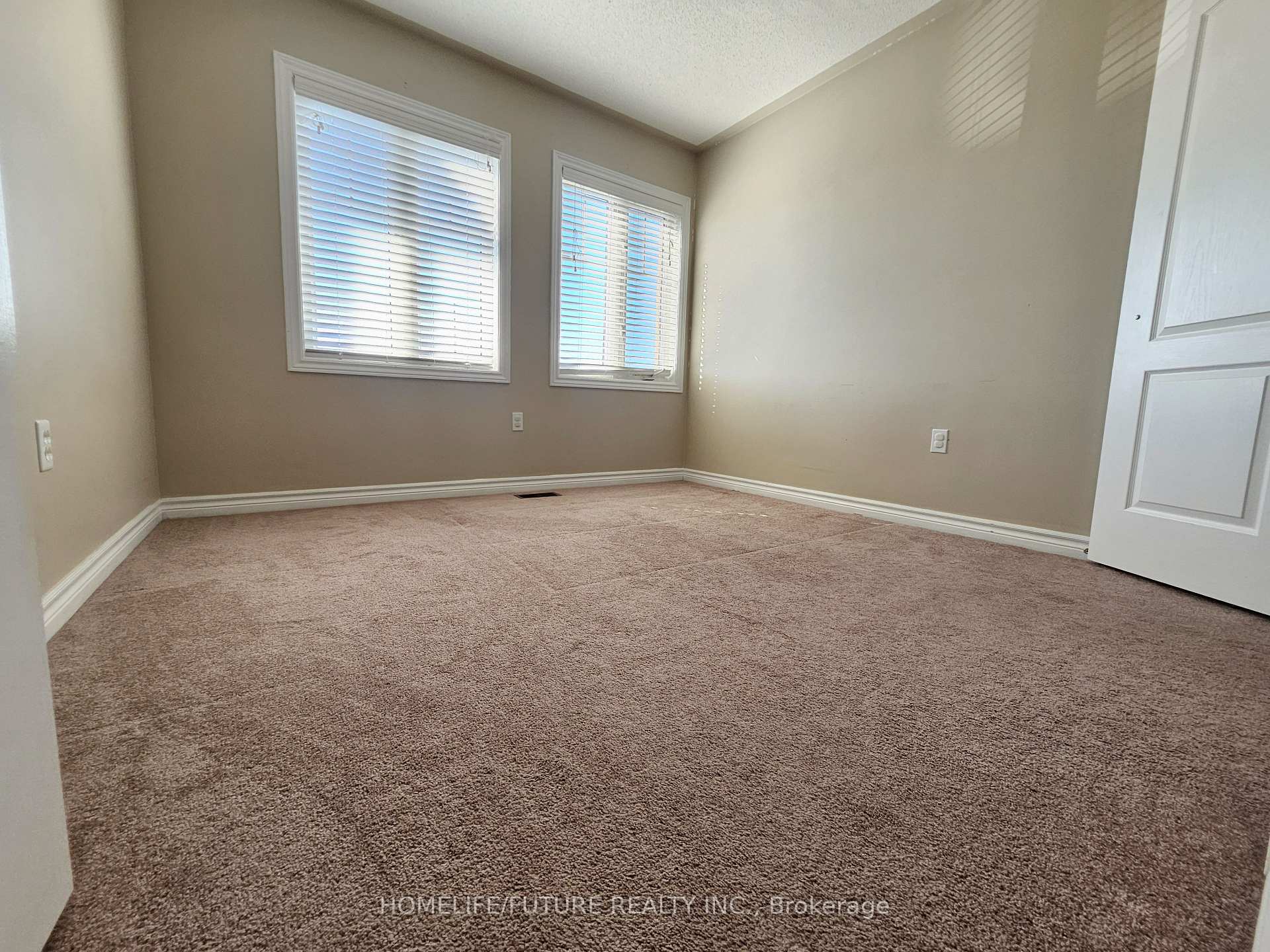Photo 18 of Unit Main, 23 William Ingles Drive, Clarington, Courtice — HOMEH