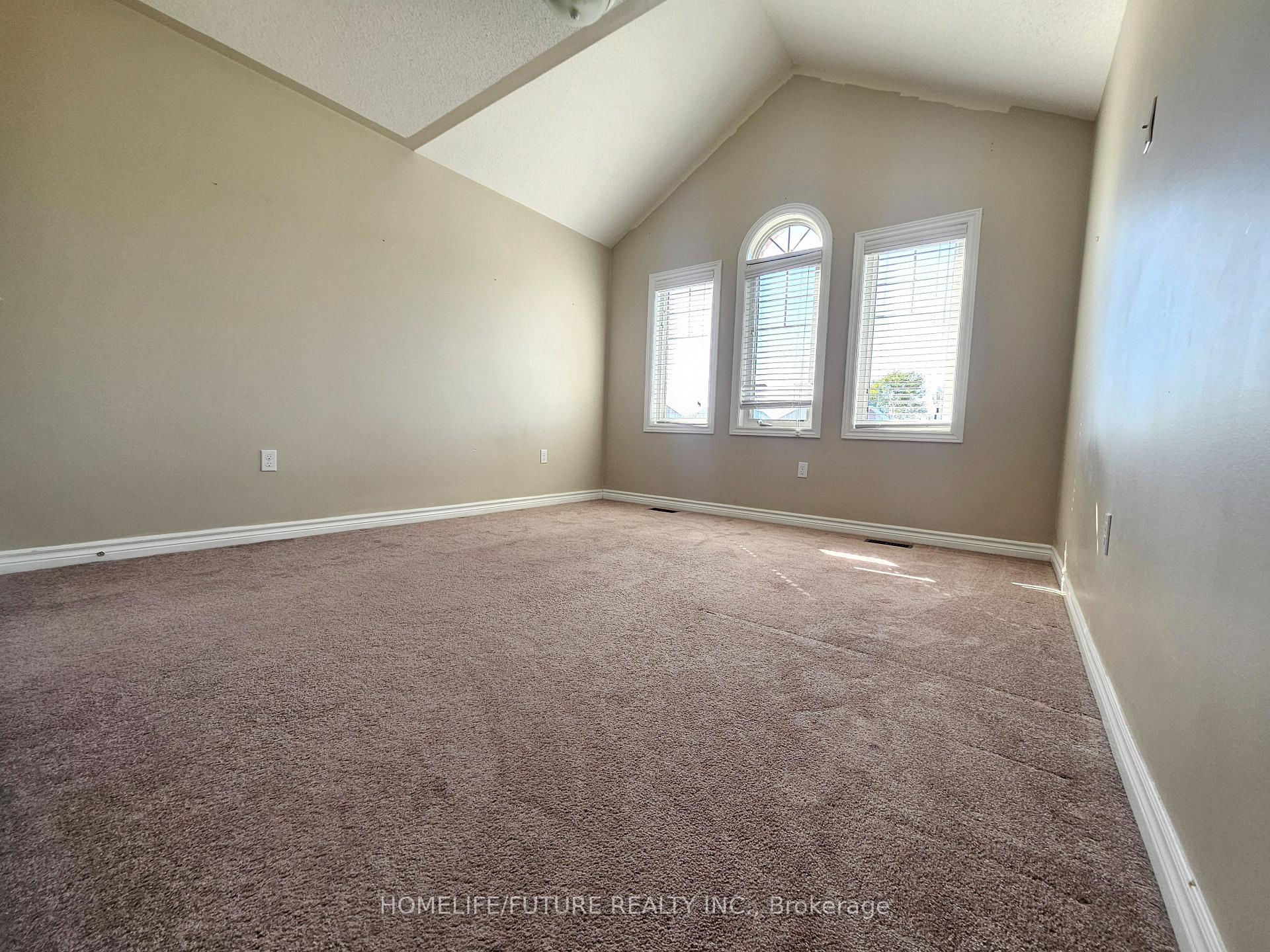 Photo 19 of Unit Main, 23 William Ingles Drive, Clarington, Courtice — HOMEH