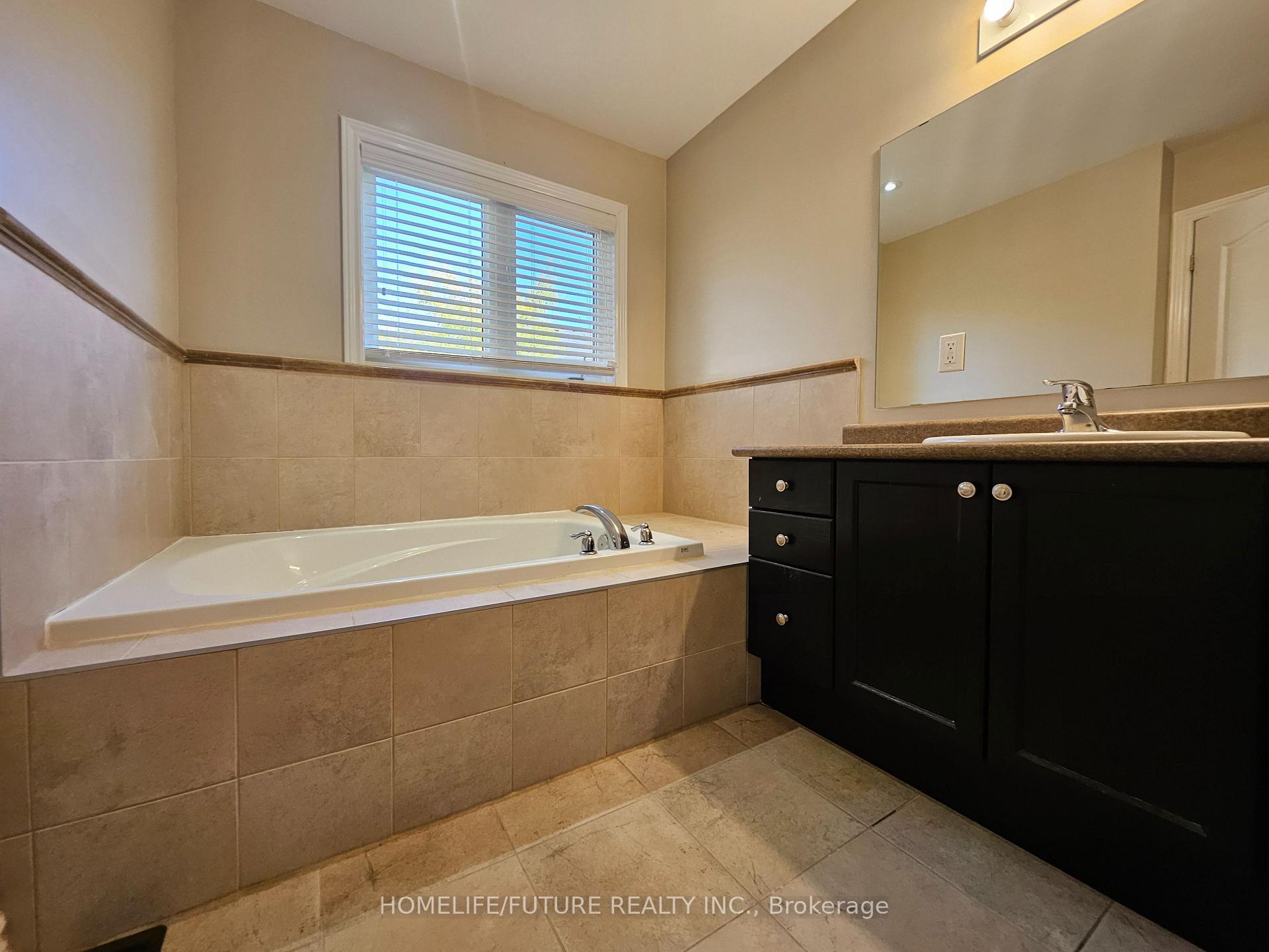 Photo 25 of Unit Main, 23 William Ingles Drive, Clarington, Courtice — HOMEH
