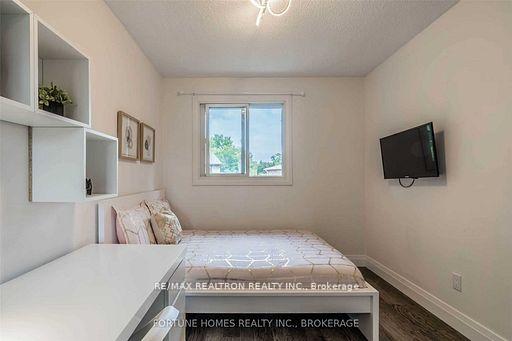 Photo 27 of 28 Valhalla Court, Aurora, Aurora Village — HOMEH