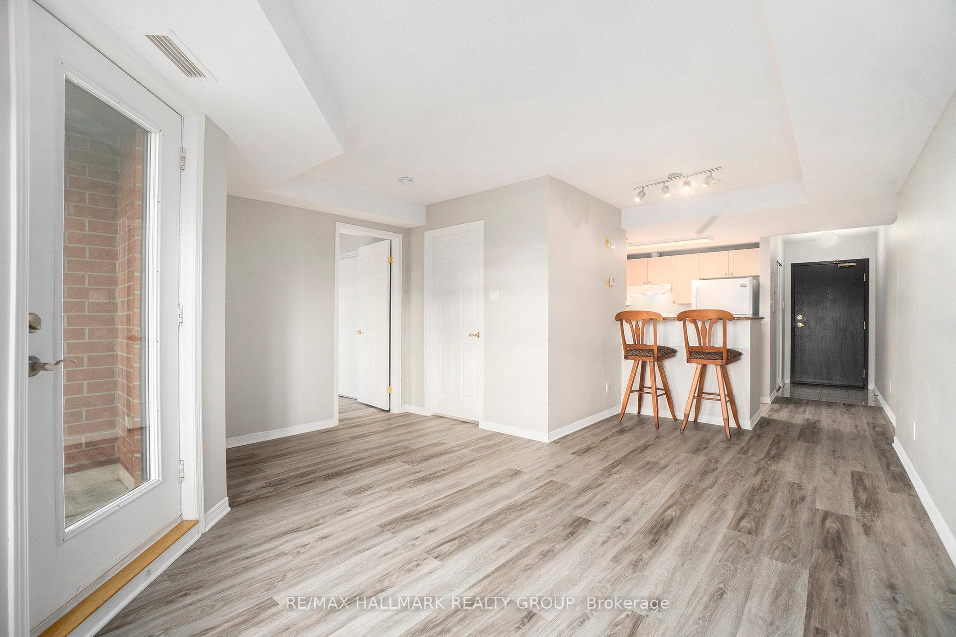 Photo 8 of Unit 8F, 310 Central Park Drive, Ottawa, Central Park — HOMEH