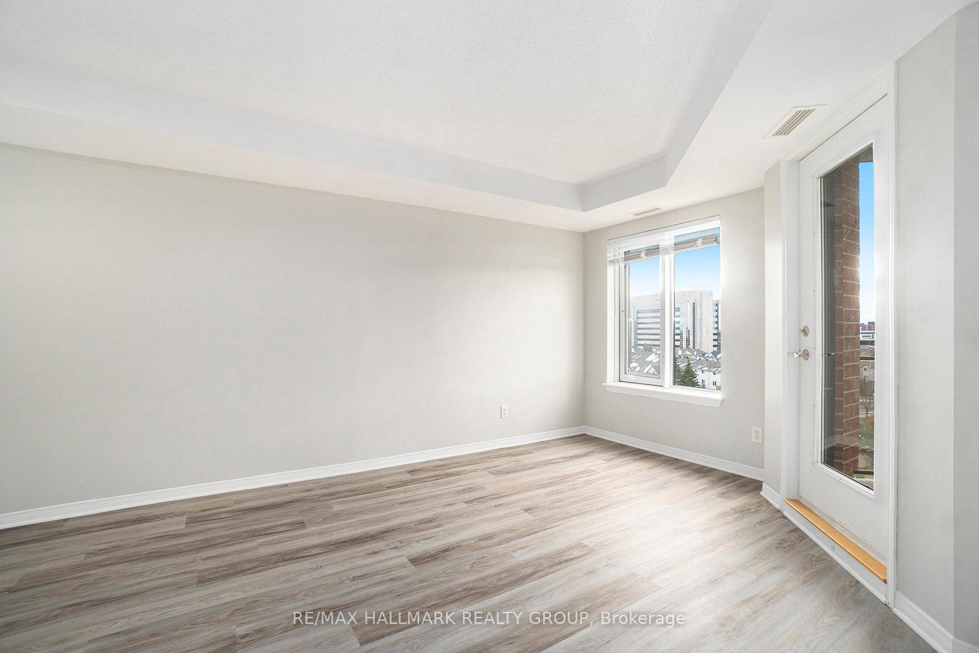 Photo 10 of Unit 8F, 310 Central Park Drive, Ottawa, Central Park — HOMEH