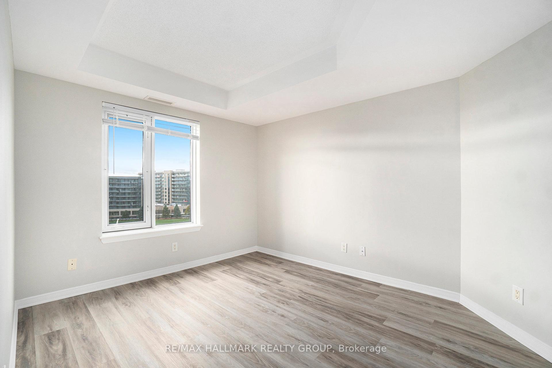 Photo 12 of Unit 8F, 310 Central Park Drive, Ottawa, Central Park — HOMEH