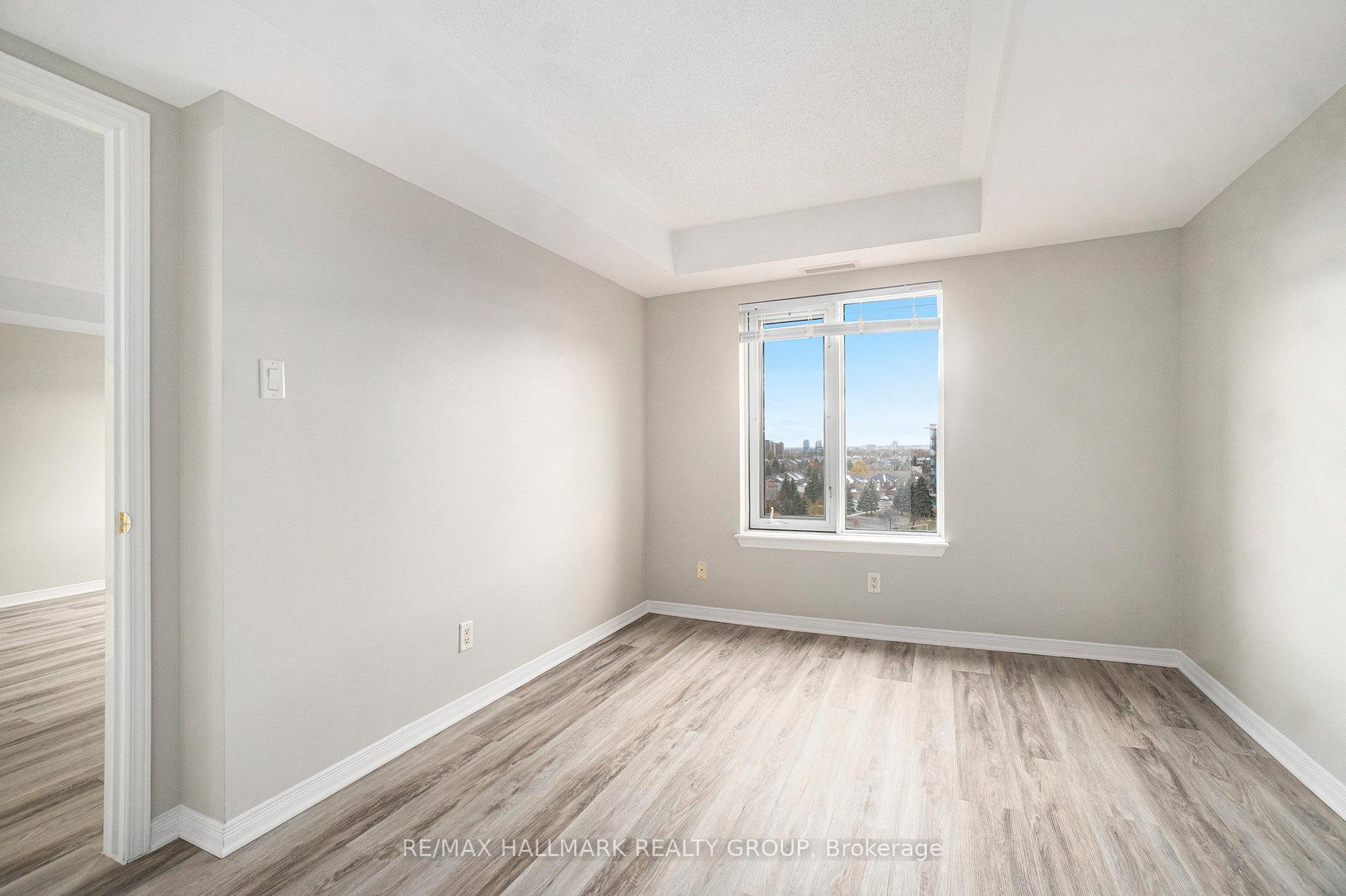 Photo 13 of Unit 8F, 310 Central Park Drive, Ottawa, Central Park — HOMEH