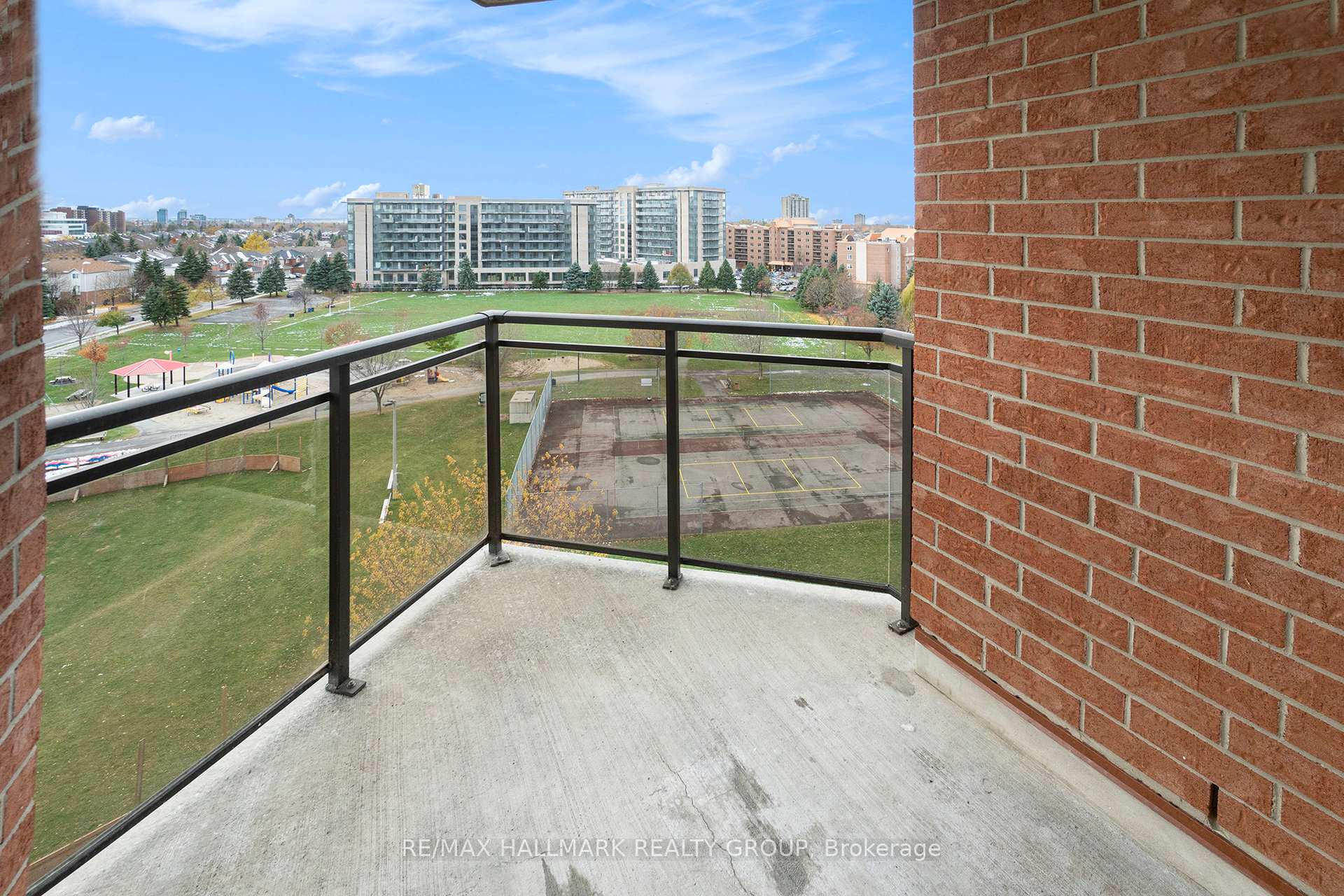 Photo 23 of Unit 8F, 310 Central Park Drive, Ottawa, Central Park — HOMEH