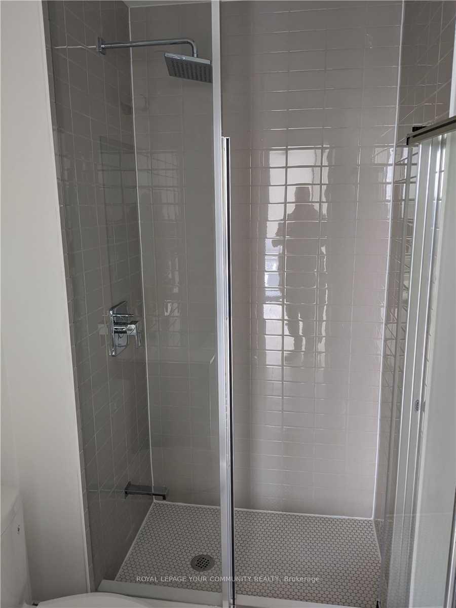 Photo 9 of Unit 810, 2908 Highway 7 Avenue, Vaughan, Concord — HOMEH