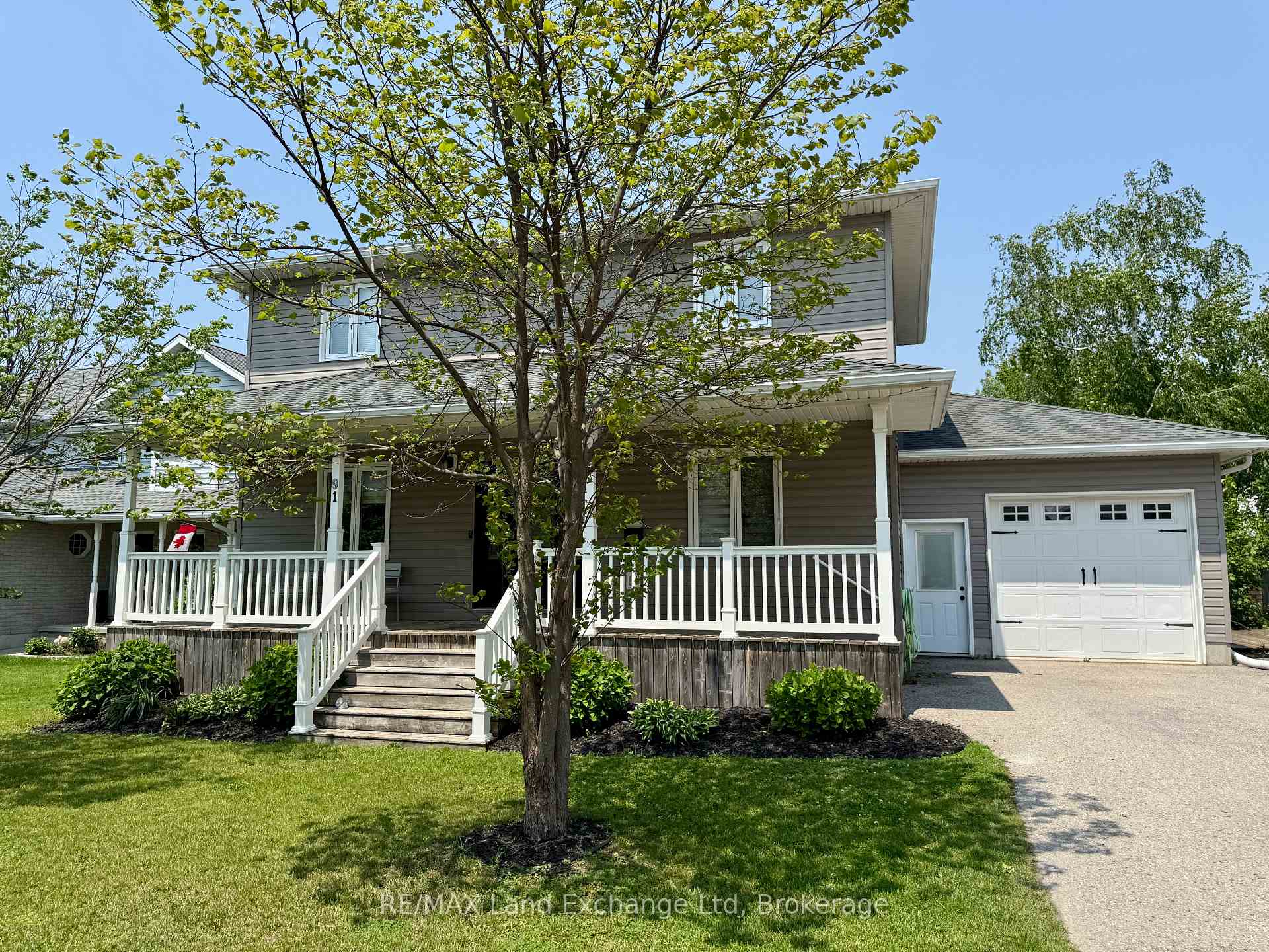 Photo 2 of 91 Park Street, Goderich, Goderich (Town) — HOMEH