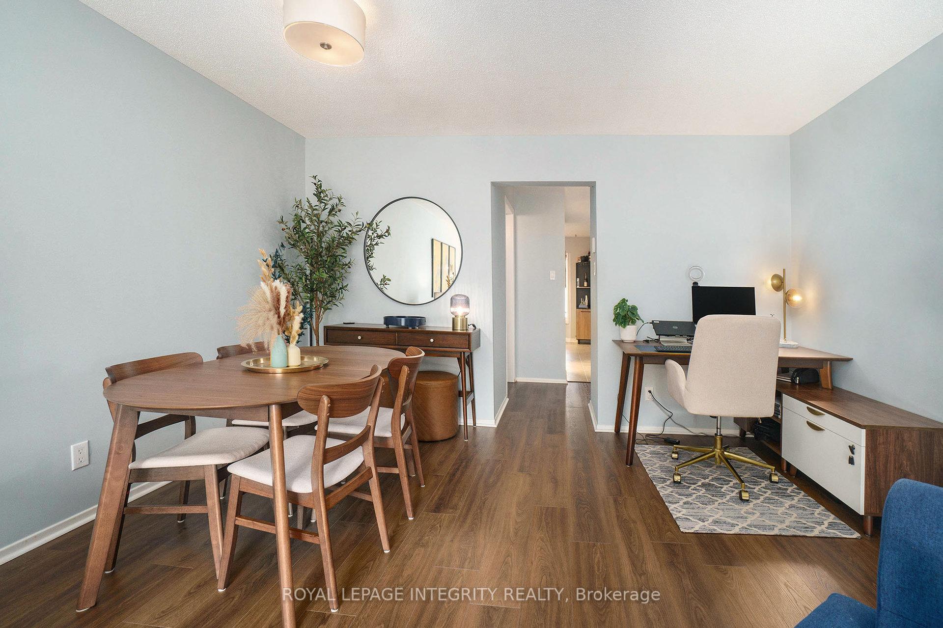Photo 8 of 96 Haxby Private, Ottawa, Hunt Club Park/Greenboro — HOMEH