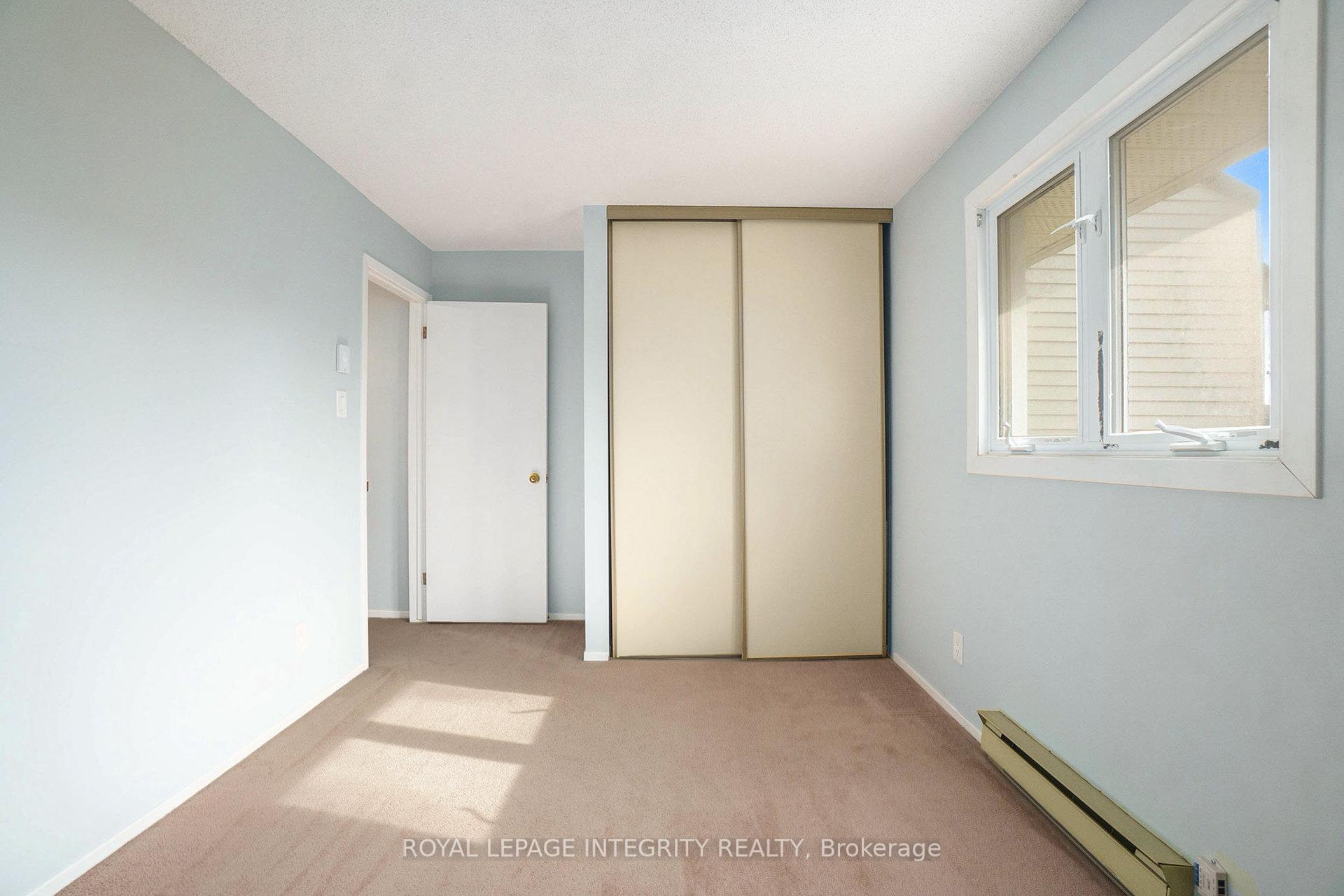 Photo 18 of 96 Haxby Private, Ottawa, Hunt Club Park/Greenboro — HOMEH