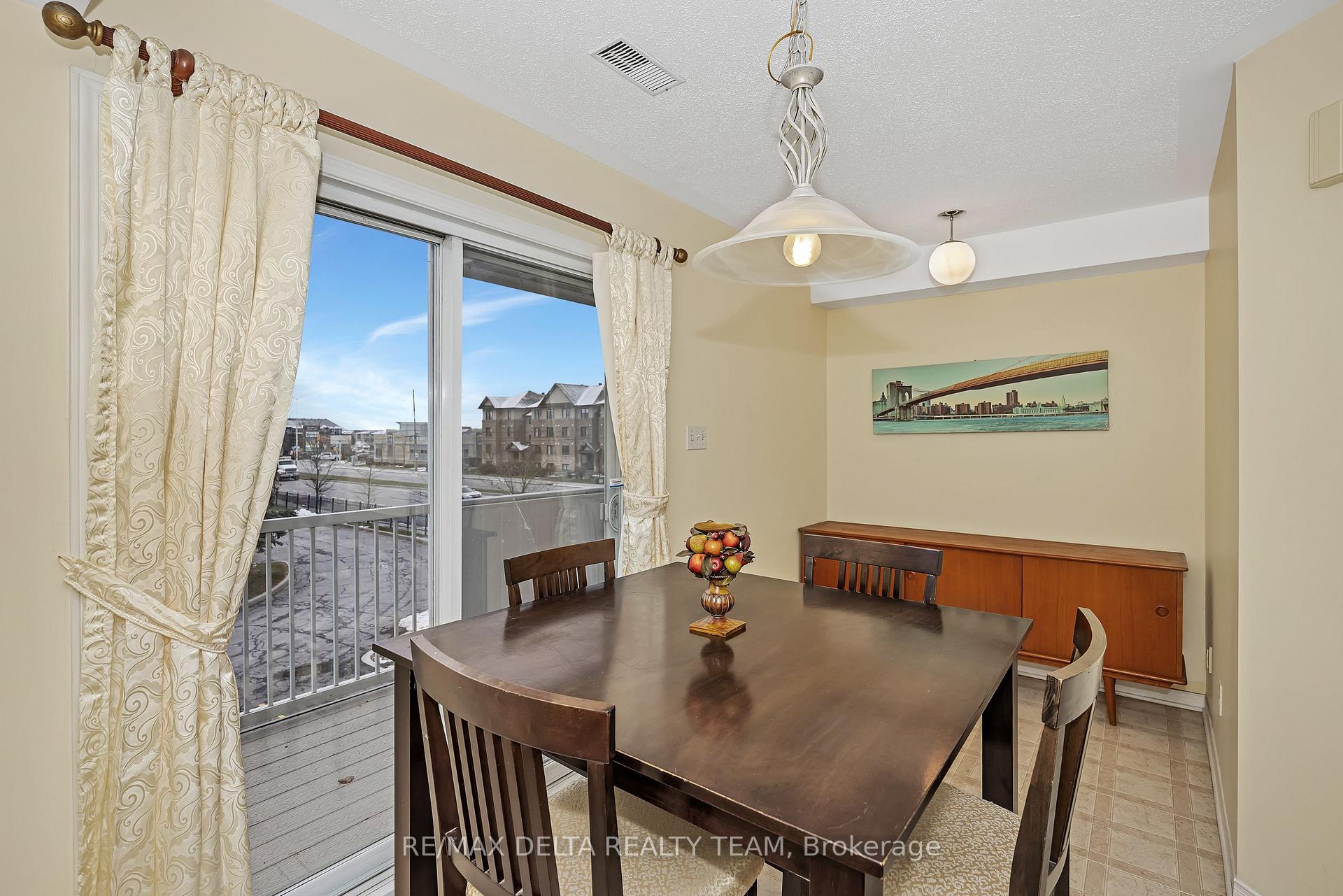 Photo 11 of 14 Lakepointe Drive, Ottawa, Avalon East — HOMEH
