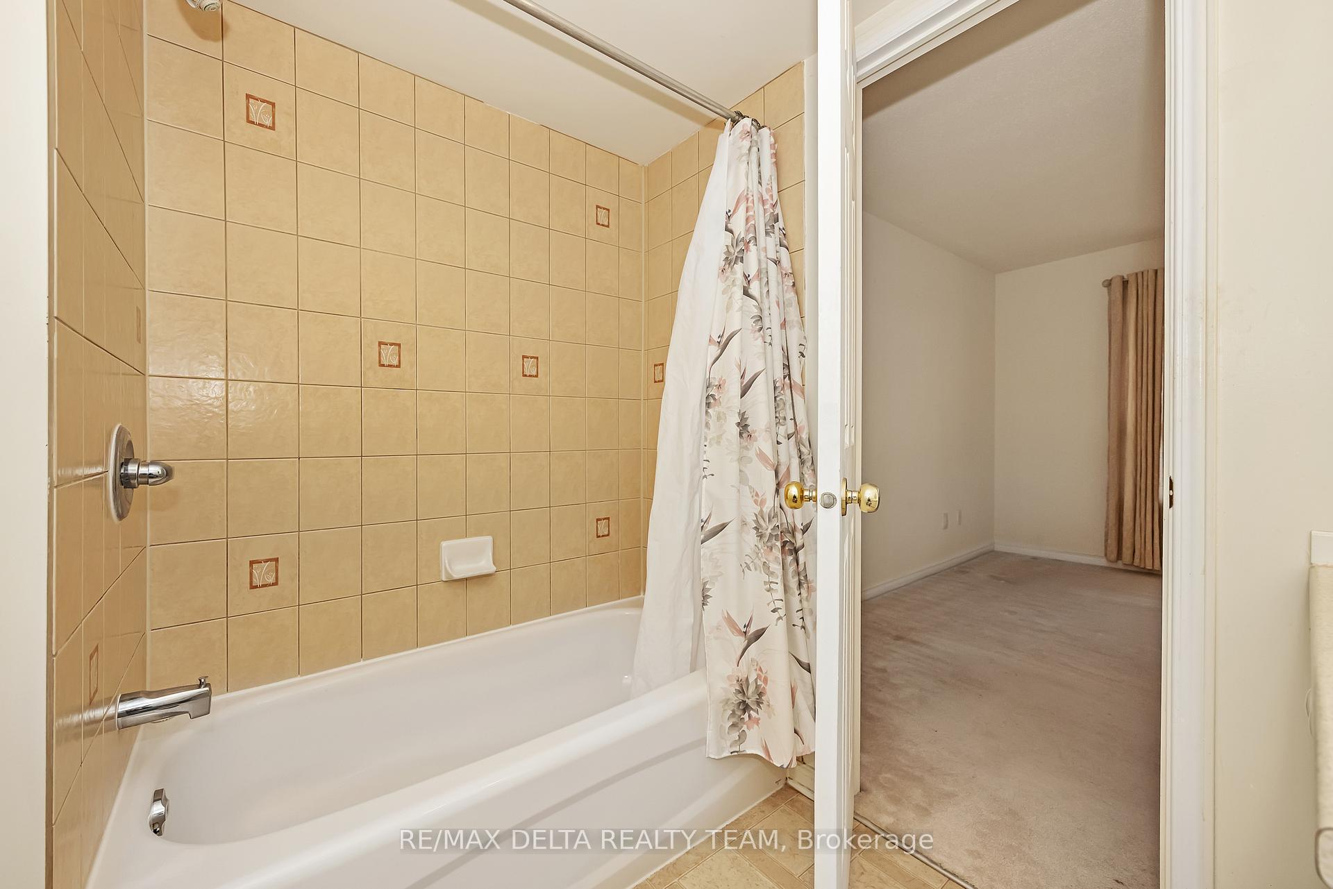 Photo 19 of 14 Lakepointe Drive, Ottawa, Avalon East — HOMEH