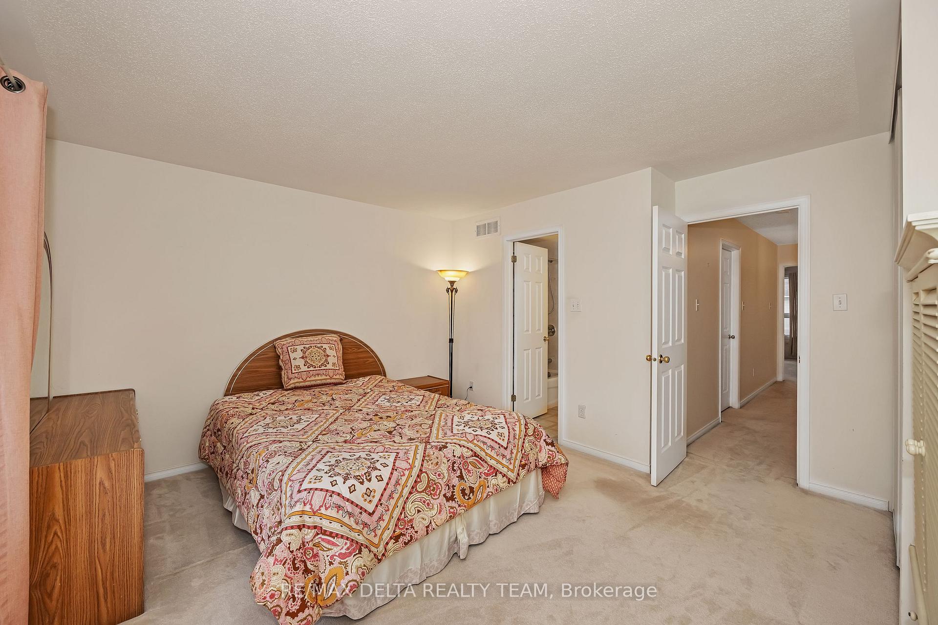 Photo 21 of 14 Lakepointe Drive, Ottawa, Avalon East — HOMEH