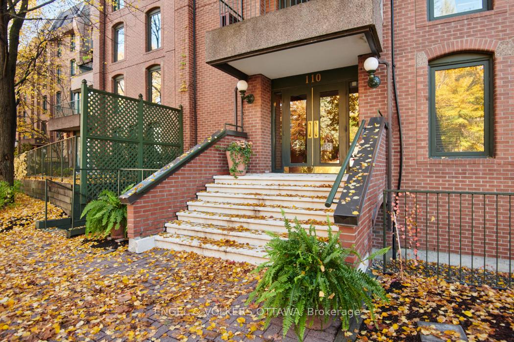 Front of Unit 4, 110 Rideau Terrace