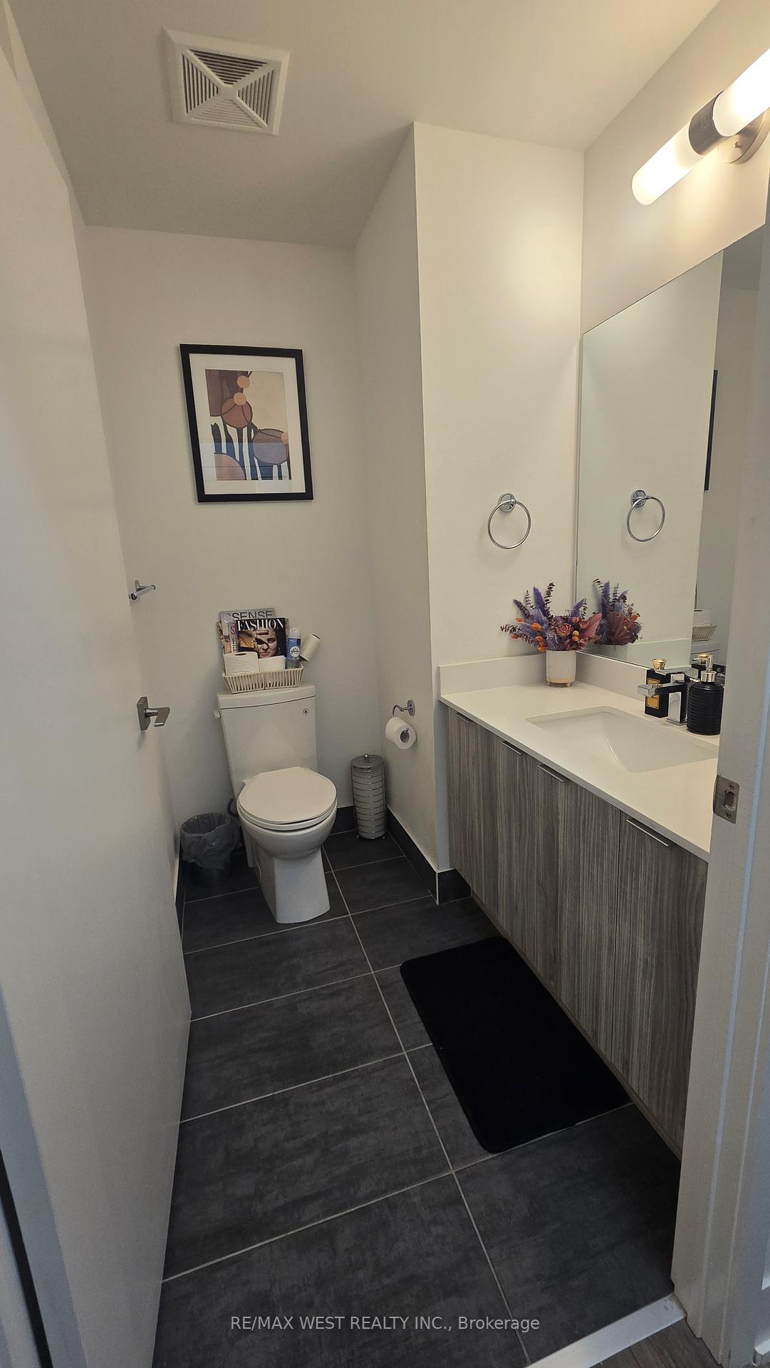 Photo 34 of Unit 910, 2916 Highway 7, Vaughan, Concord — HOMEH