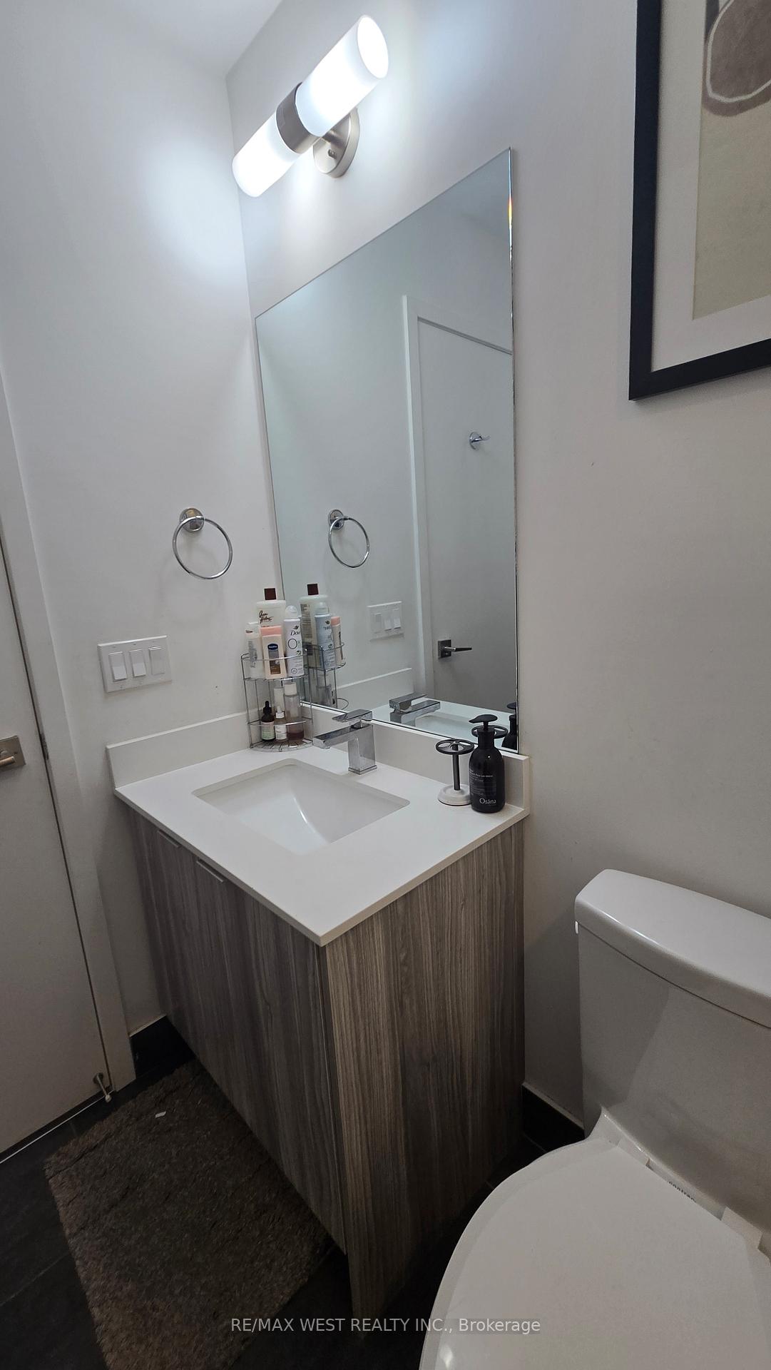 Photo 40 of Unit 910, 2916 Highway 7, Vaughan, Concord — HOMEH