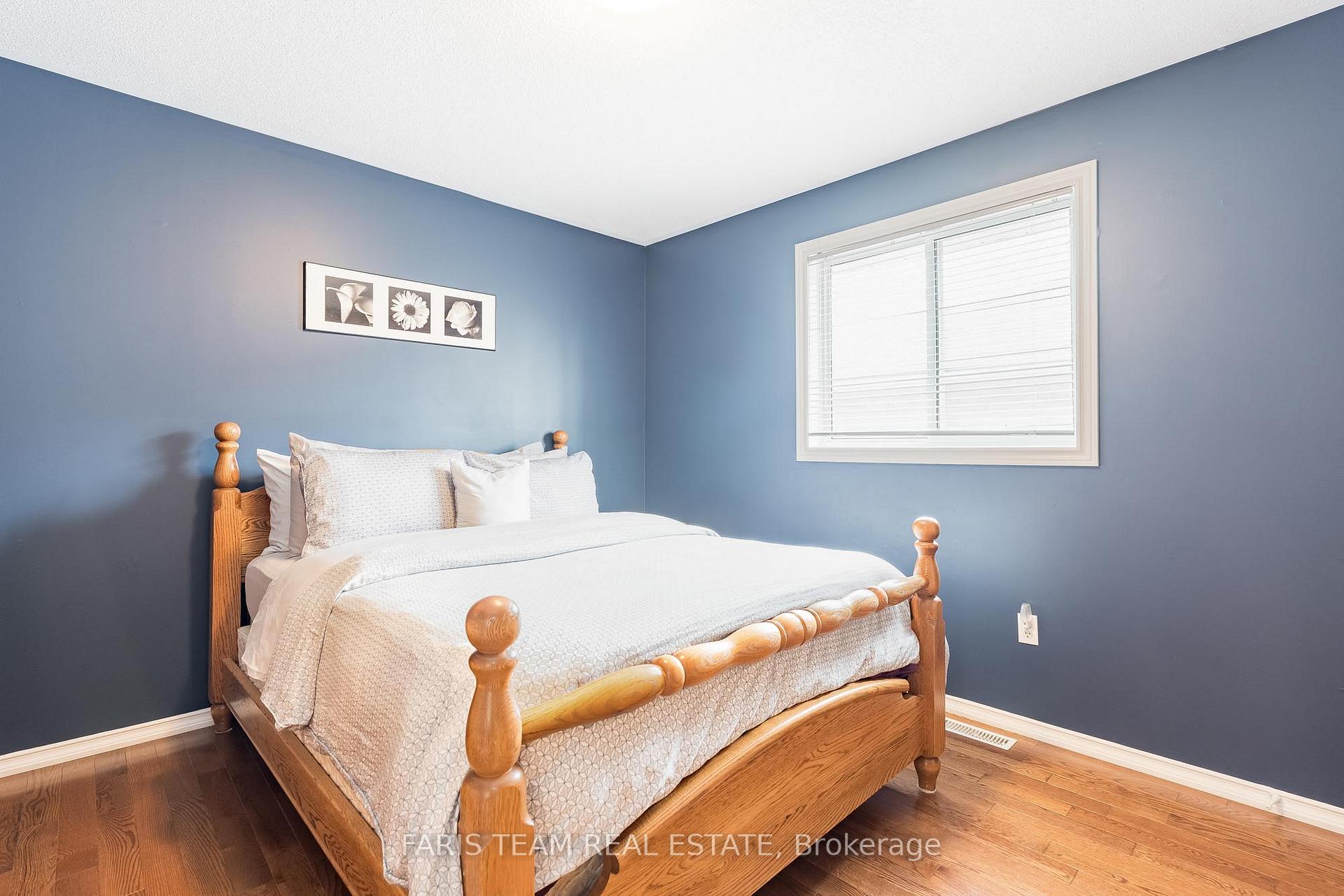 Photo 13 of 302 Cox Mill Road, Barrie, Bayshore — HOMEH