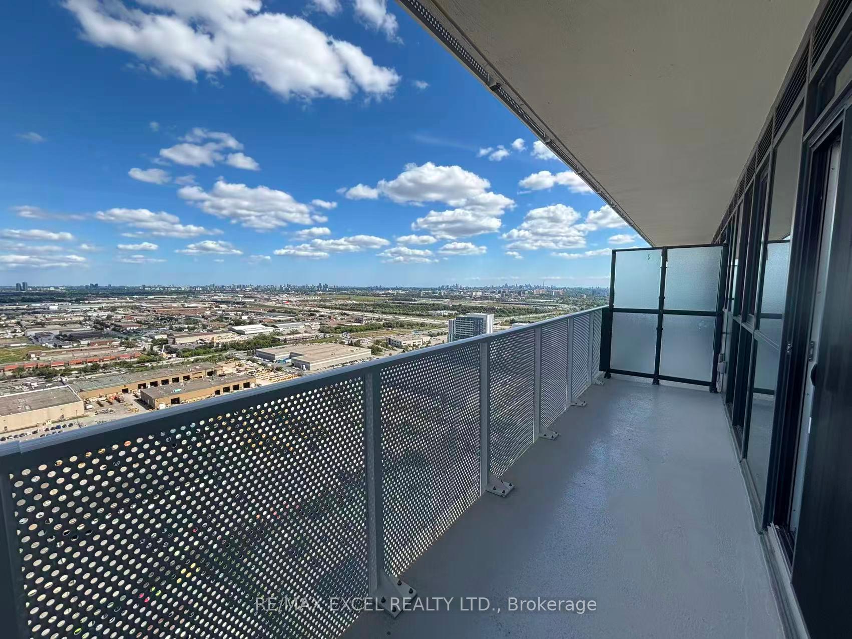 Photo 16 of Unit 3906, 28 Interchange Way, Vaughan, Vaughan Corporate Centre — HOMEH