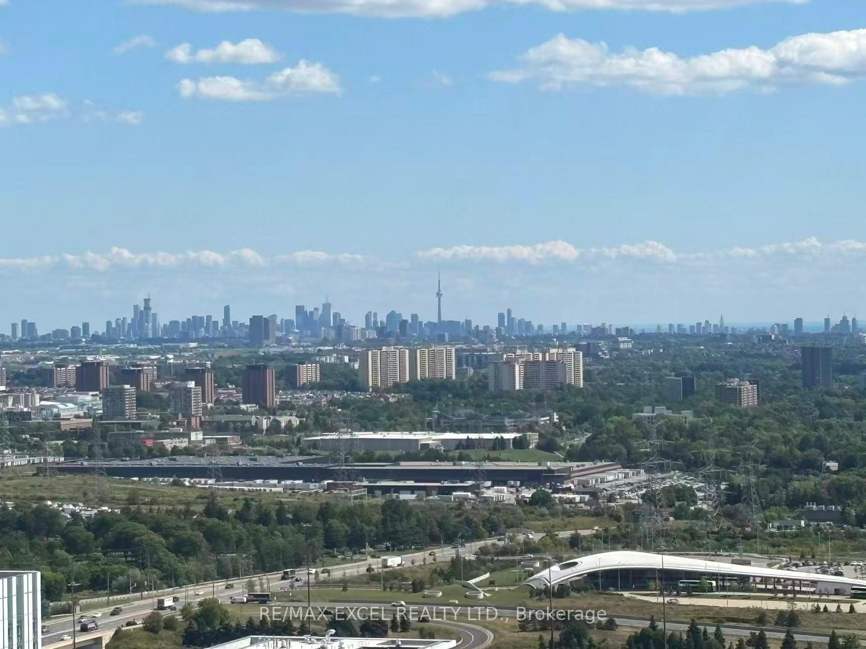 Photo 17 of Unit 3906, 28 Interchange Way, Vaughan, Vaughan Corporate Centre — HOMEH