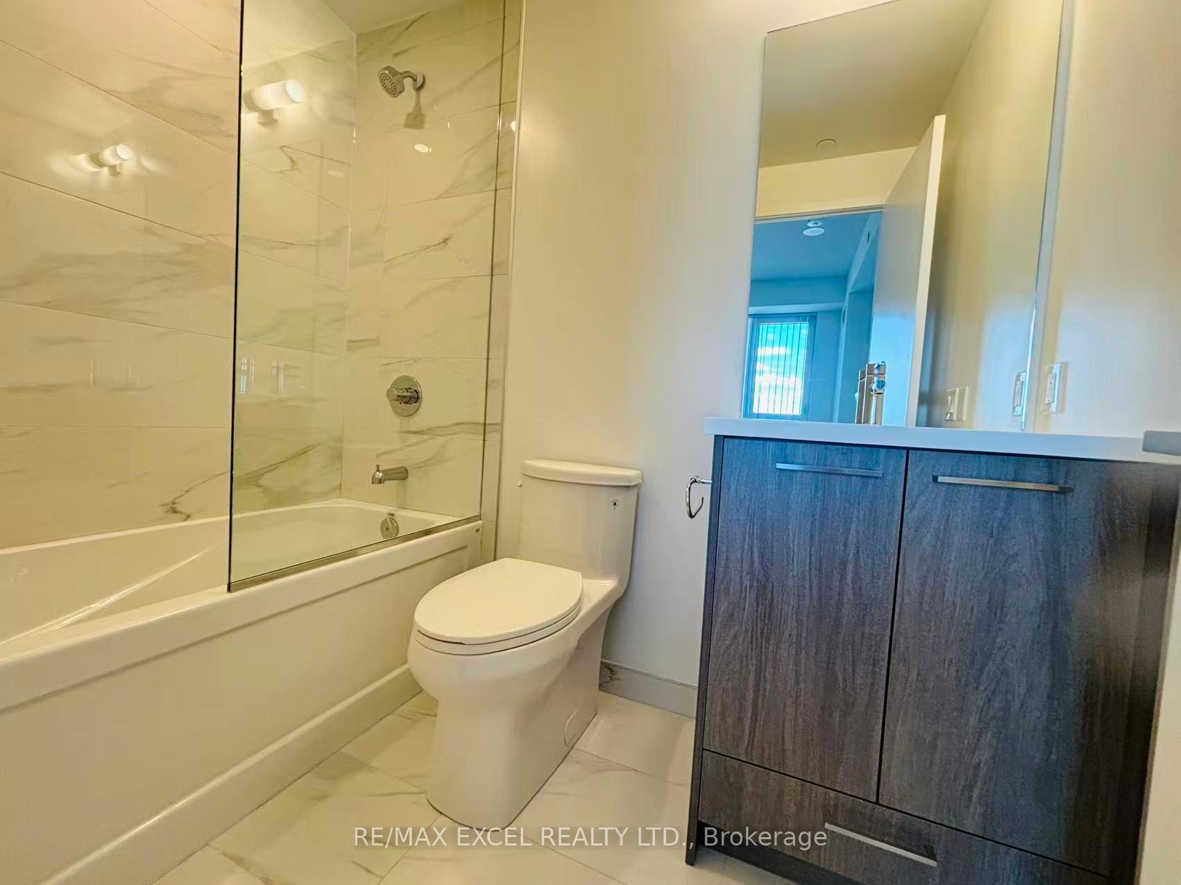 Photo 19 of Unit 3906, 28 Interchange Way, Vaughan, Vaughan Corporate Centre — HOMEH