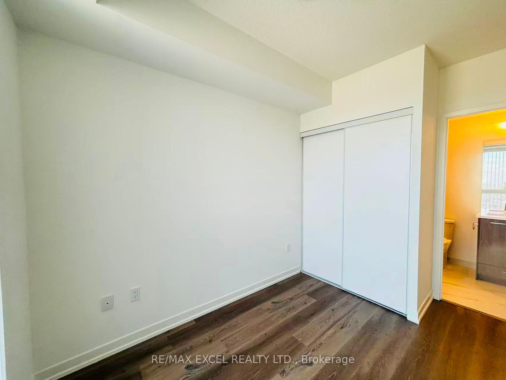 Photo 21 of Unit 3906, 28 Interchange Way, Vaughan, Vaughan Corporate Centre — HOMEH