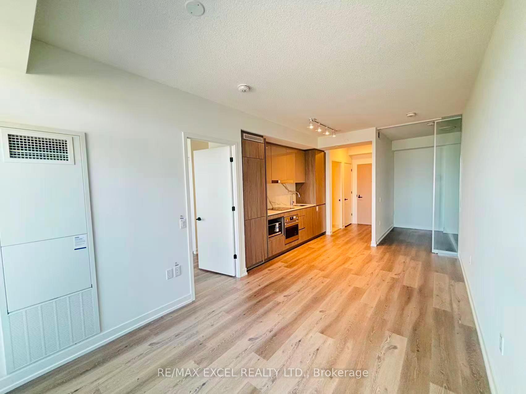 Photo 25 of Unit 3906, 28 Interchange Way, Vaughan, Vaughan Corporate Centre — HOMEH