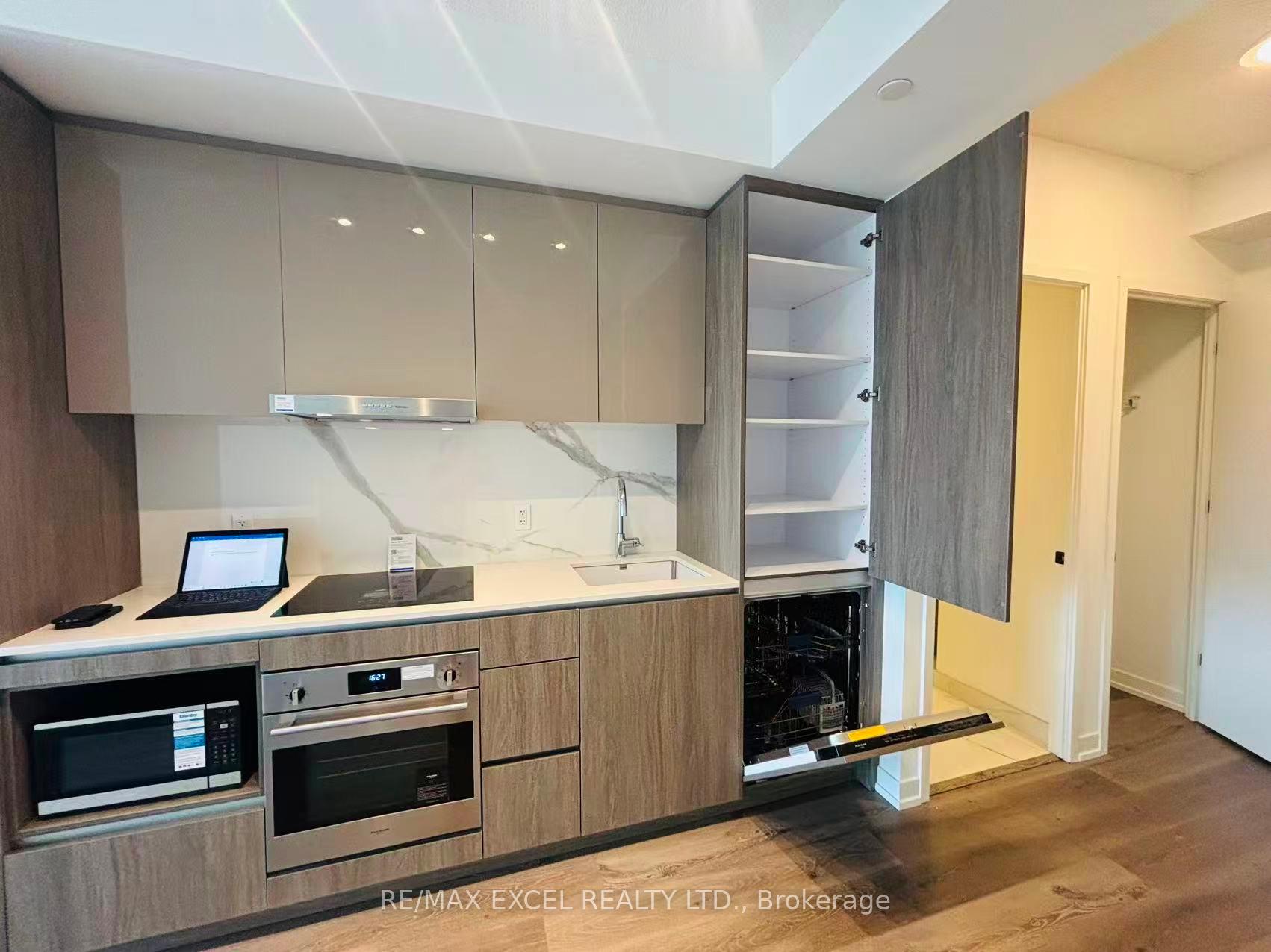 Photo 30 of Unit 3906, 28 Interchange Way, Vaughan, Vaughan Corporate Centre — HOMEH