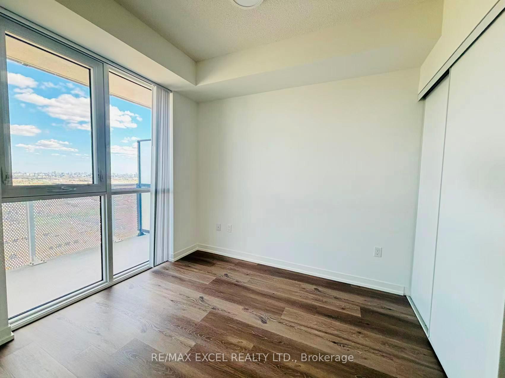Photo 39 of Unit 3906, 28 Interchange Way, Vaughan, Vaughan Corporate Centre — HOMEH