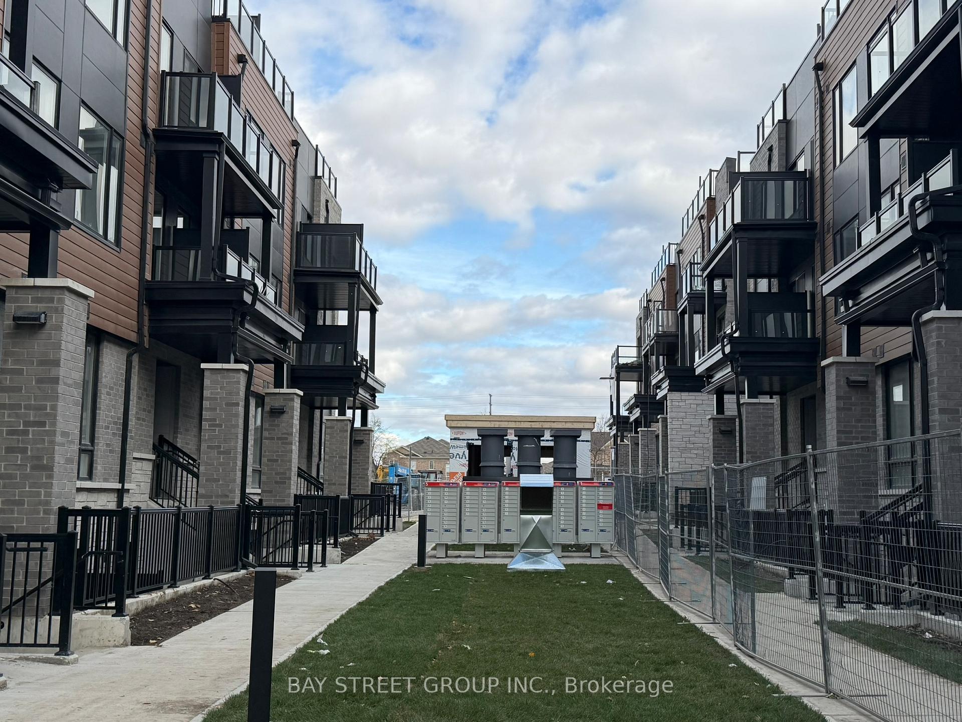 Photo 45 of Unit 20, 113 Marydale Avenue, Markham, Middlefield — HOMEH
