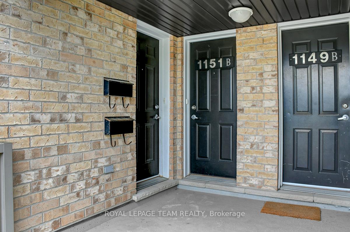 Photo 6 of Unit A, 1151 Longfields Drive, Ottawa, Barrhaven - Strandherd — HOMEH