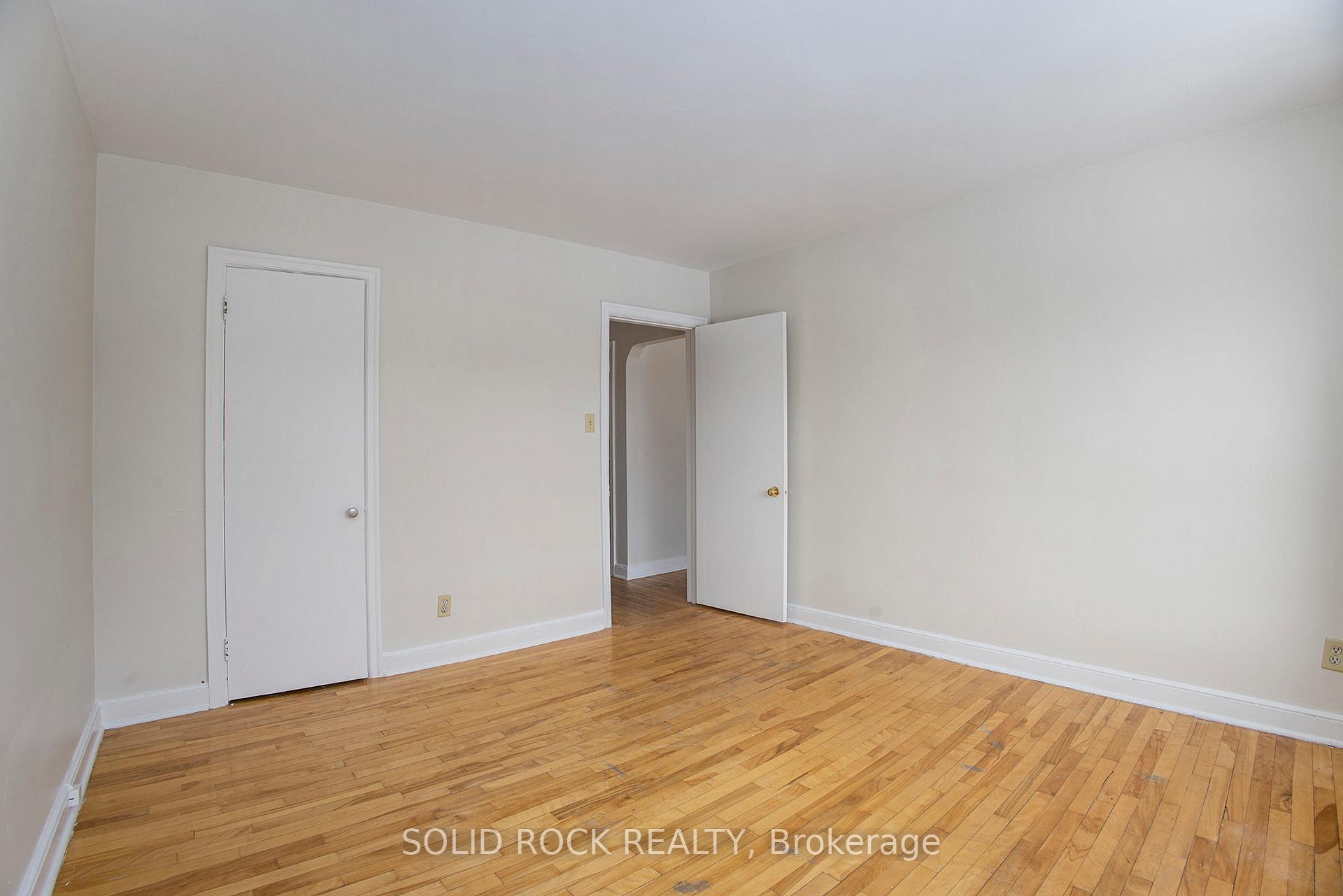 Photo 14 of Unit 3, 726 Edison Avenue, Ottawa, Laurentianview — HOMEH