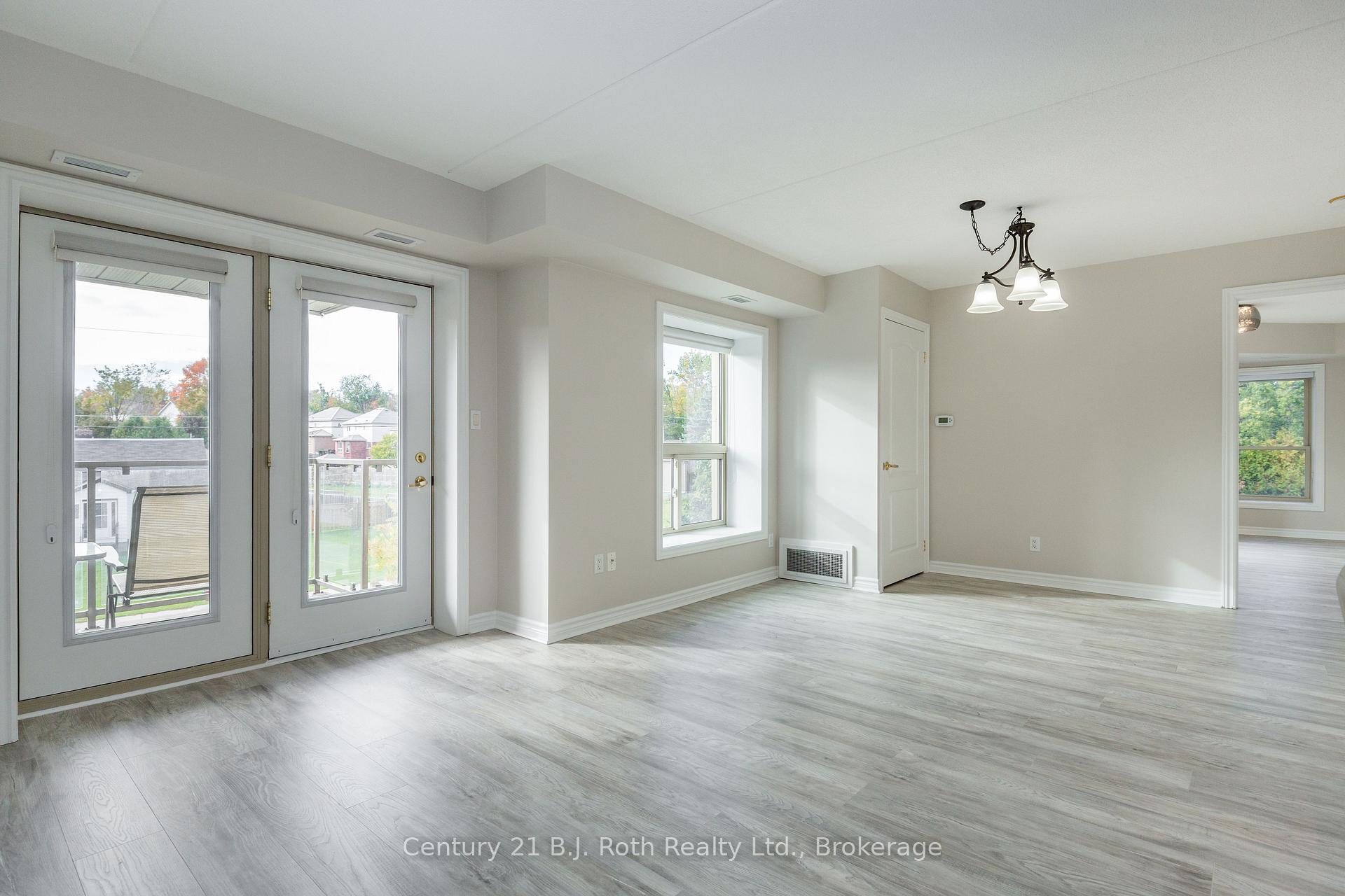 Front of Unit 311, 486 Laclie Street
