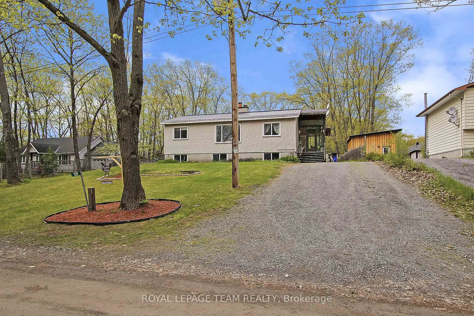 Photo 1 of 129 Spinnaker Way, Ottawa, Constance Bay — HOMEH