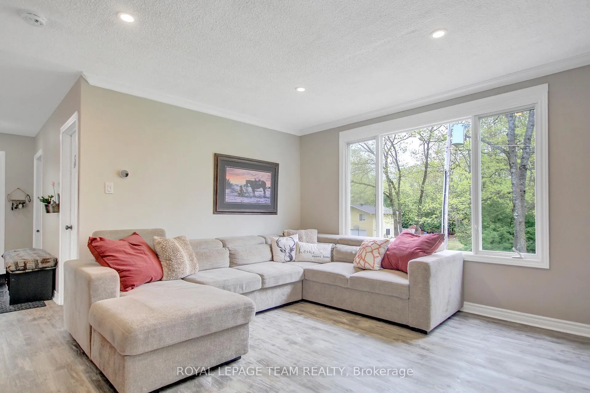 Photo 11 of 129 Spinnaker Way, Ottawa, Constance Bay — HOMEH
