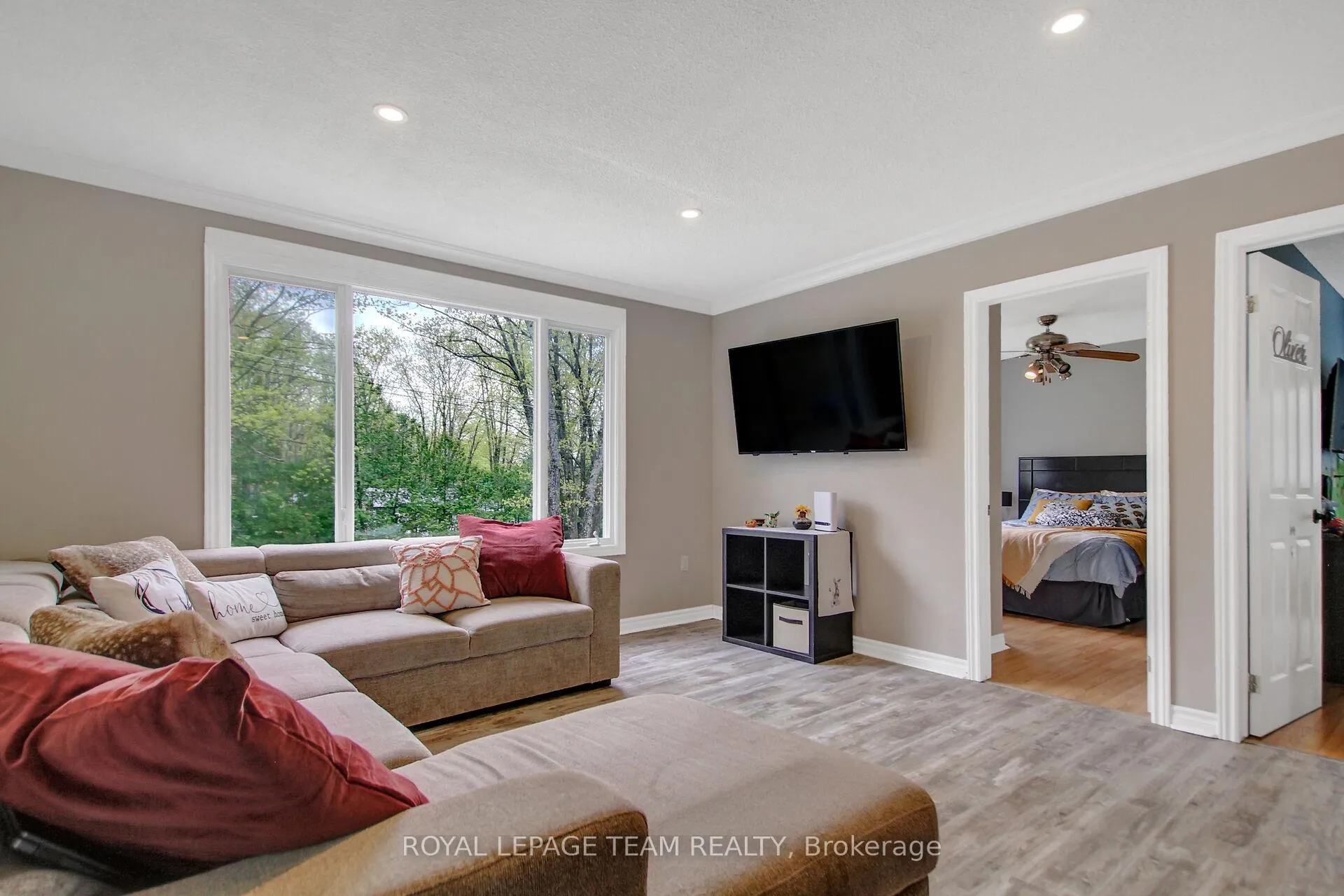 Photo 13 of 129 Spinnaker Way, Ottawa, Constance Bay — HOMEH
