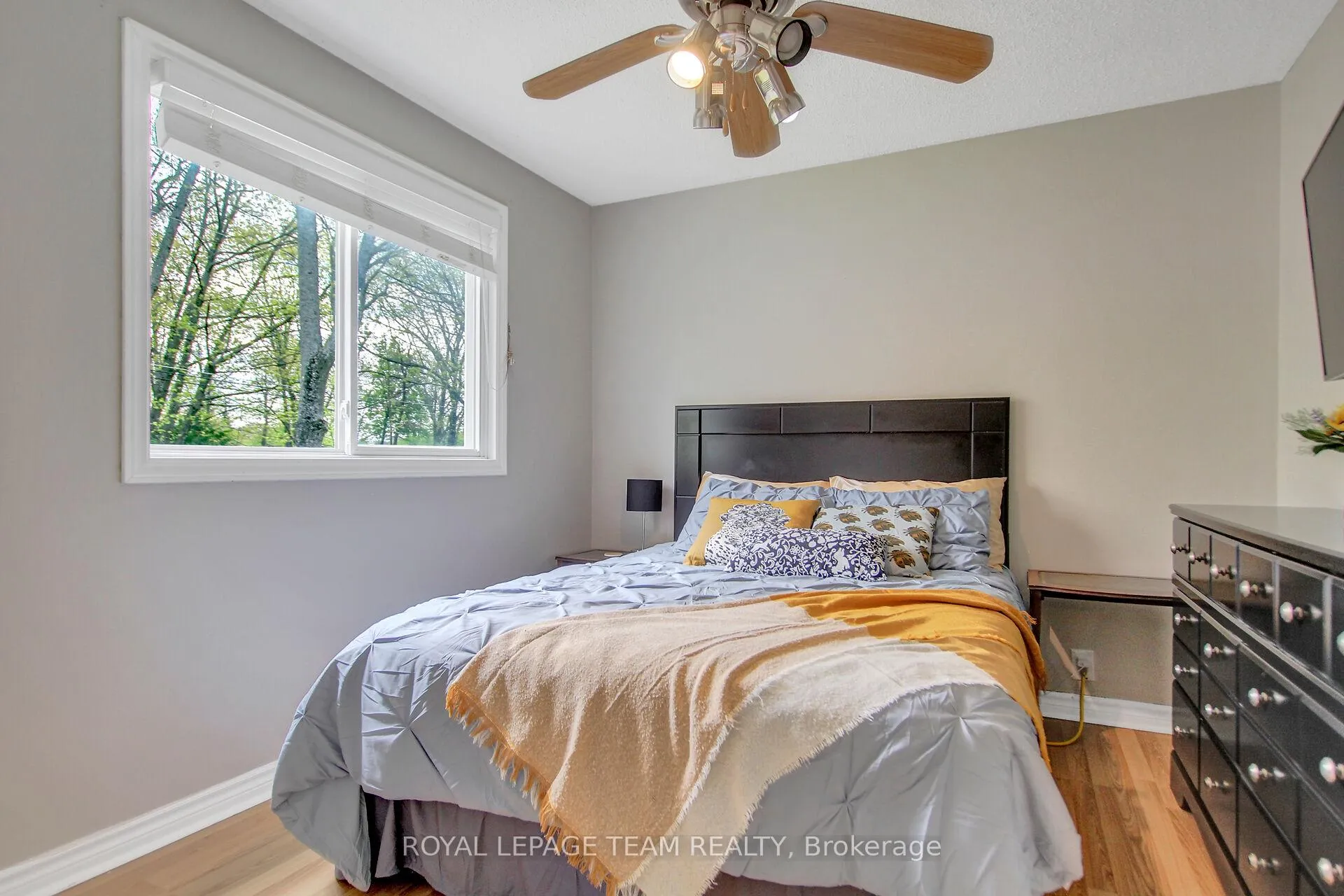 Photo 14 of 129 Spinnaker Way, Ottawa, Constance Bay — HOMEH