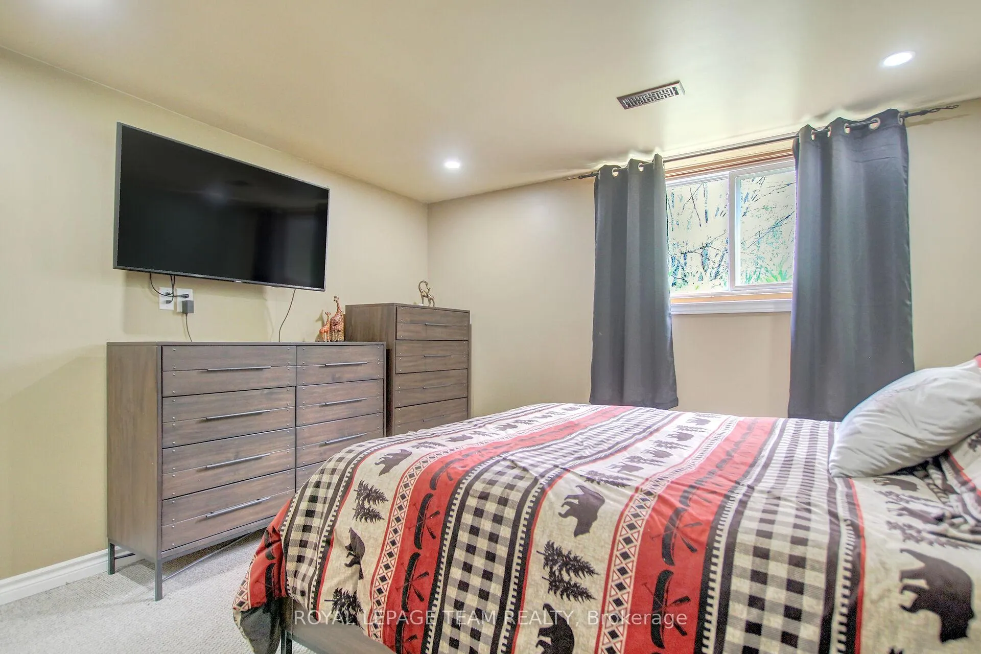 Photo 25 of 129 Spinnaker Way, Ottawa, Constance Bay — HOMEH
