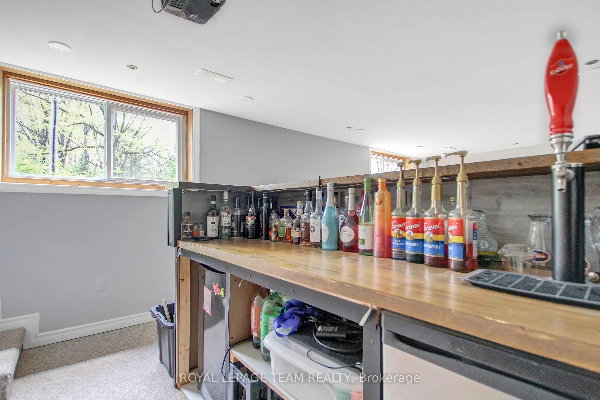 Photo 29 of 129 Spinnaker Way, Ottawa, Constance Bay — HOMEH