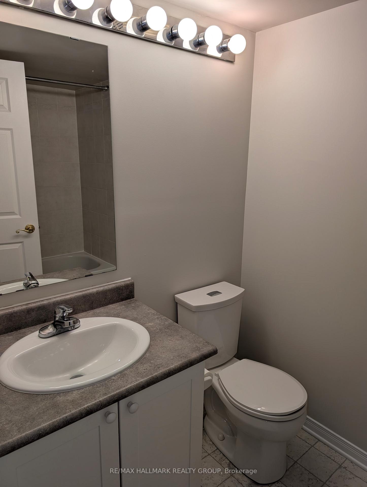 Photo 7 of Unit 6F, 310 Central Park Drive, Ottawa, Central Park — HOMEH