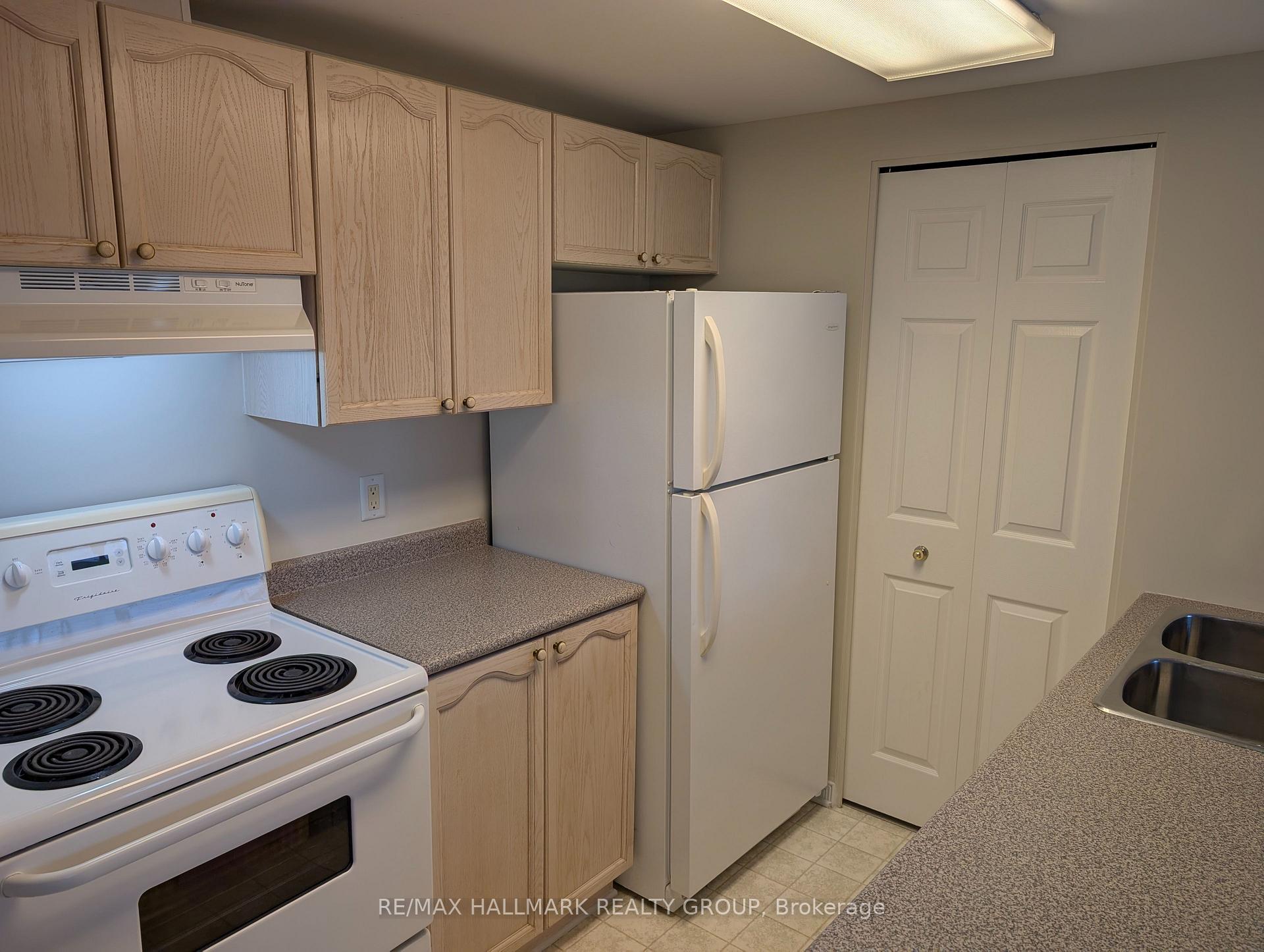 Photo 12 of Unit 6F, 310 Central Park Drive, Ottawa, Central Park — HOMEH