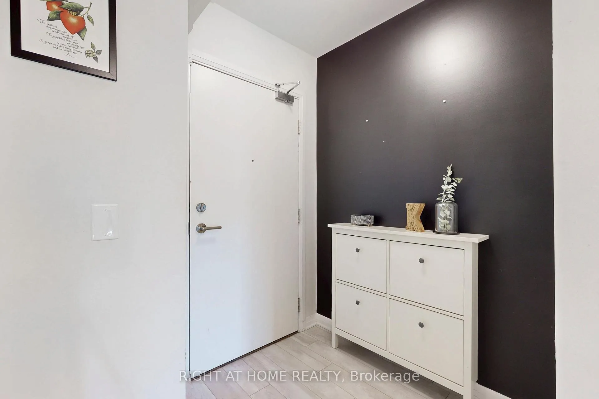 Photo 9 of Unit 202, 1630 Queen Street E, Toronto, The Beaches — HOMEH