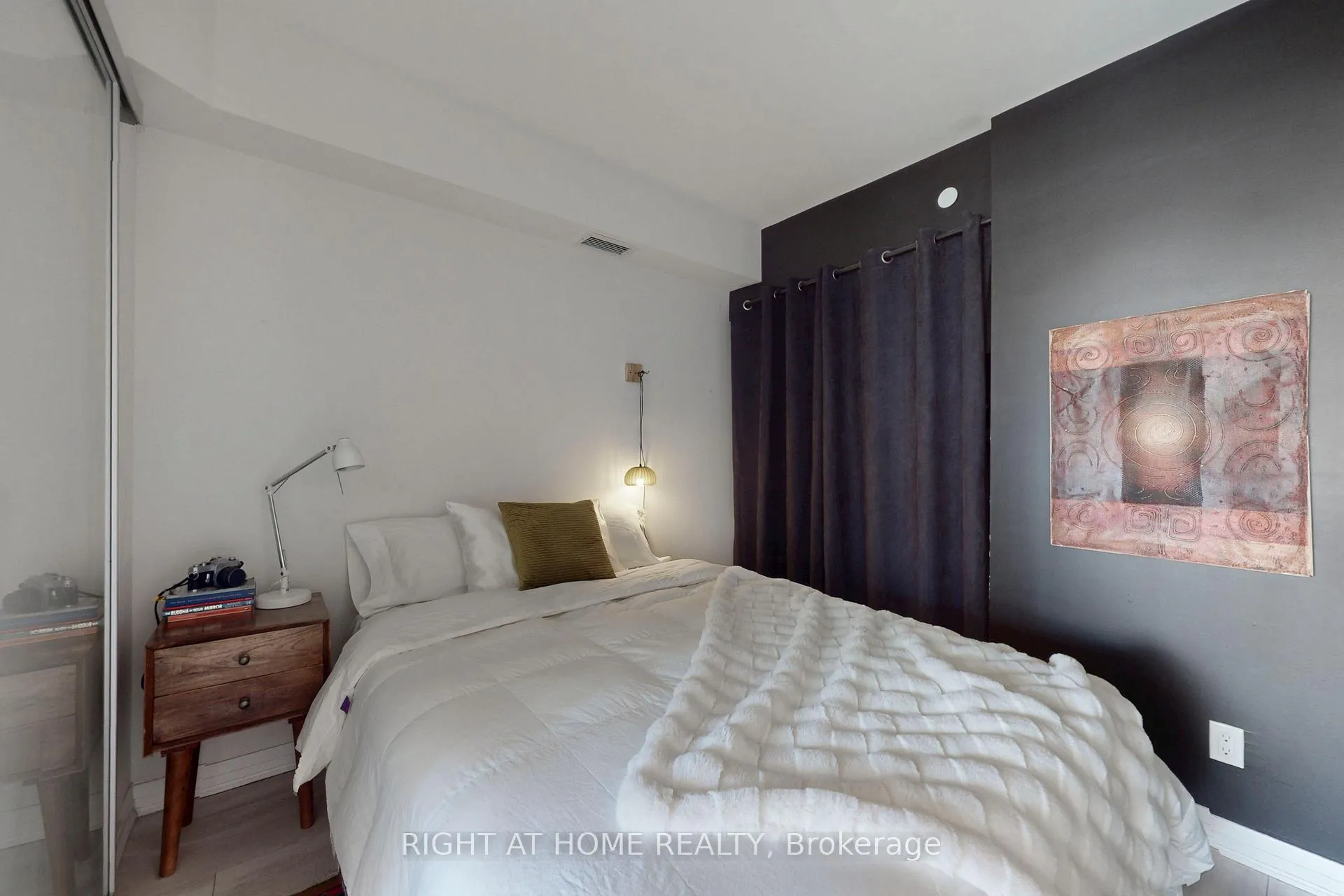 Photo 15 of Unit 202, 1630 Queen Street E, Toronto, The Beaches — HOMEH