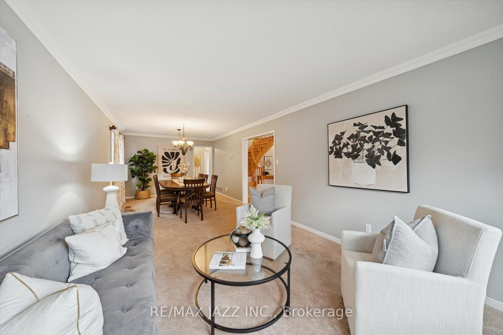 Photo 9 of 17 Kingswood Drive, Clarington, Courtice — HOMEH