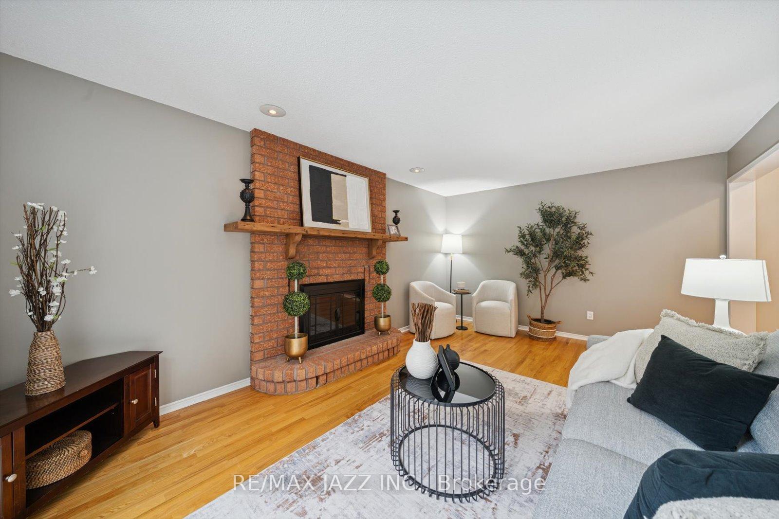 Photo 18 of 17 Kingswood Drive, Clarington, Courtice — HOMEH
