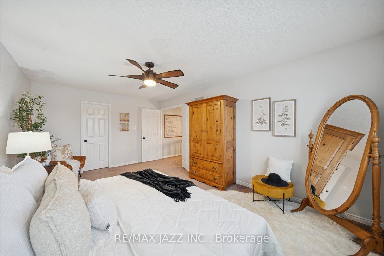 Photo 23 of 17 Kingswood Drive, Clarington, Courtice — HOMEH
