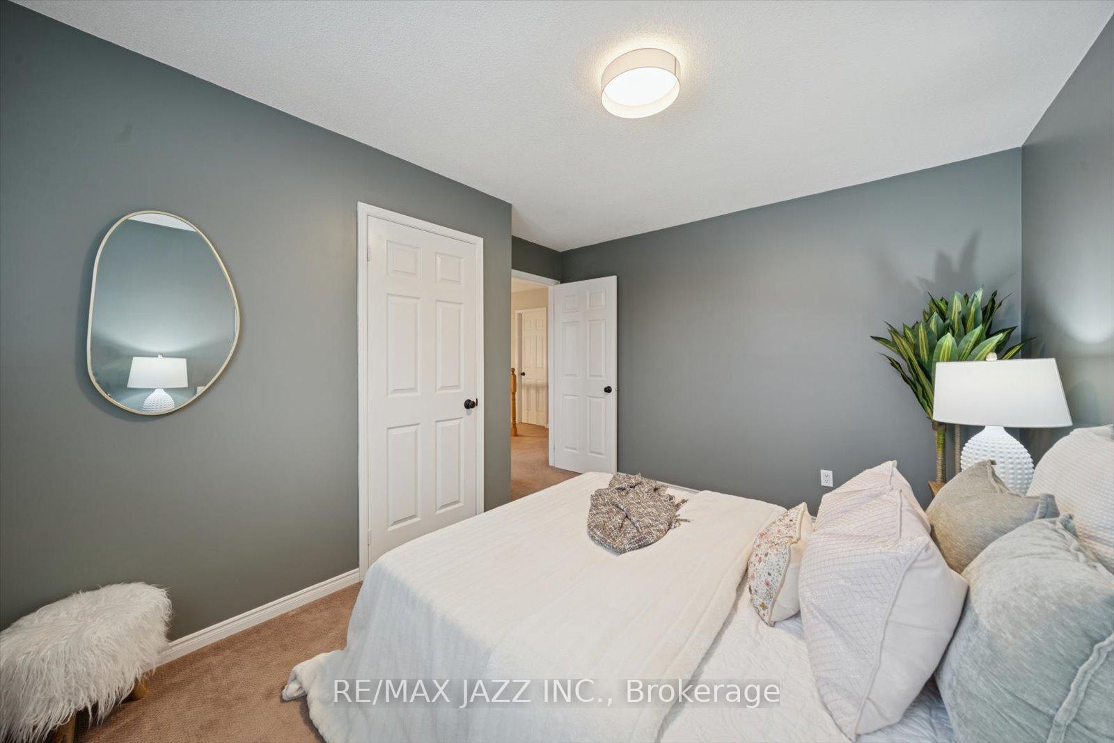 Photo 30 of 17 Kingswood Drive, Clarington, Courtice — HOMEH