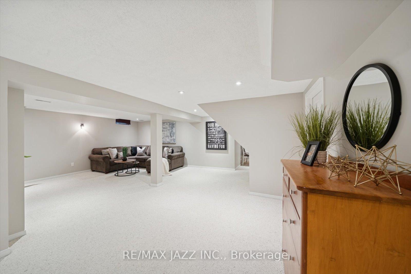 Photo 37 of 17 Kingswood Drive, Clarington, Courtice — HOMEH