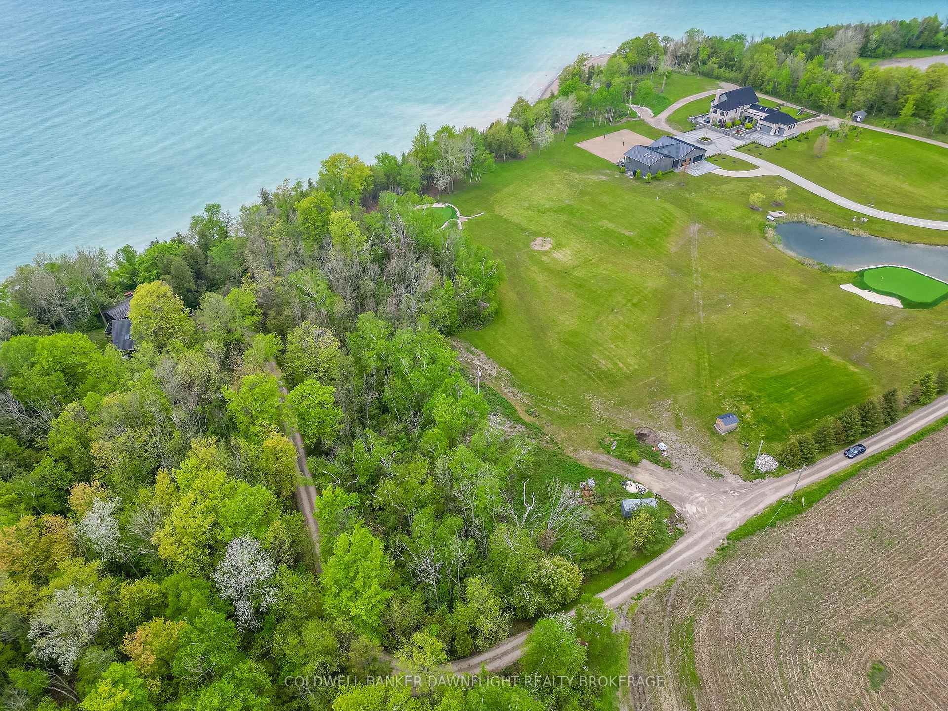 Photo 3 of 33541 Black's Point Road, Central Huron, Goderich — HOMEH