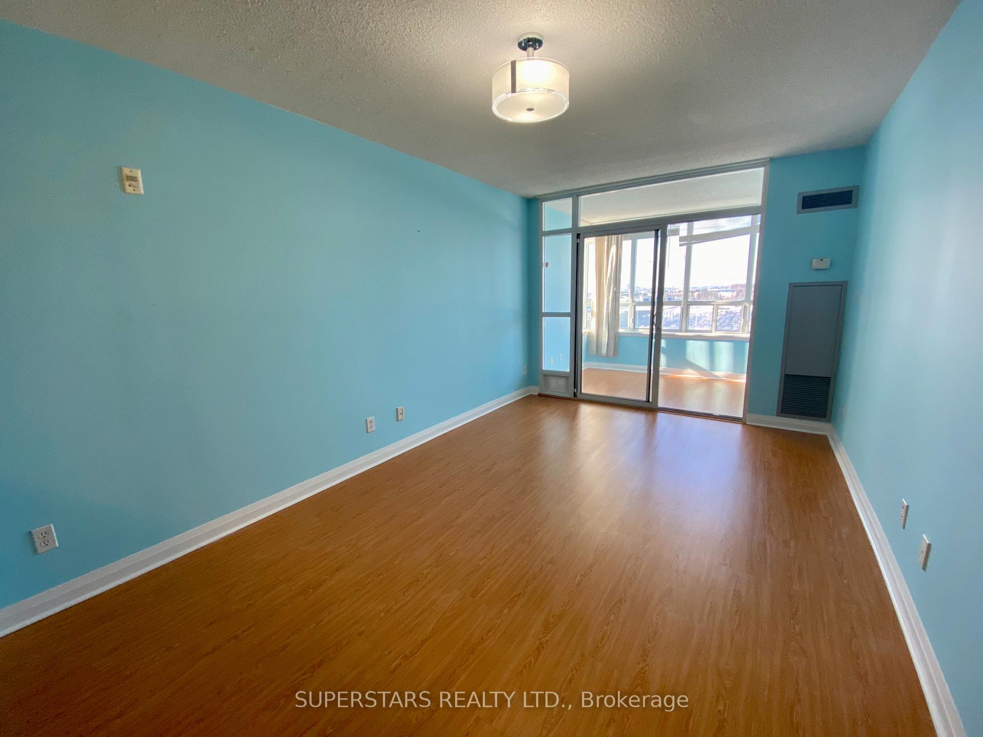 Photo 4 of Unit 803, 7363 Kennedy Road, Markham, Milliken Mills East — HOMEH