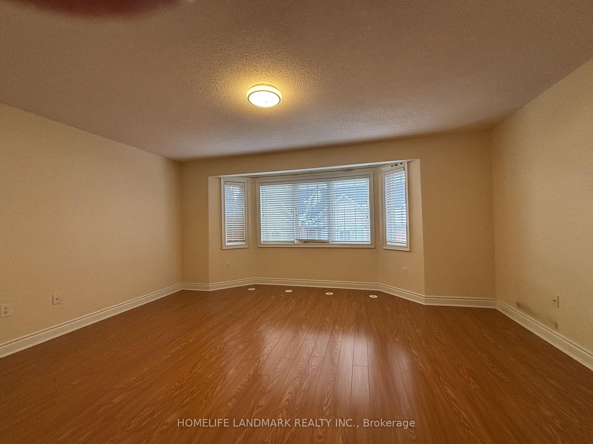 Photo 35 of 157 Legends Way, Markham, Unionville — HOMEH